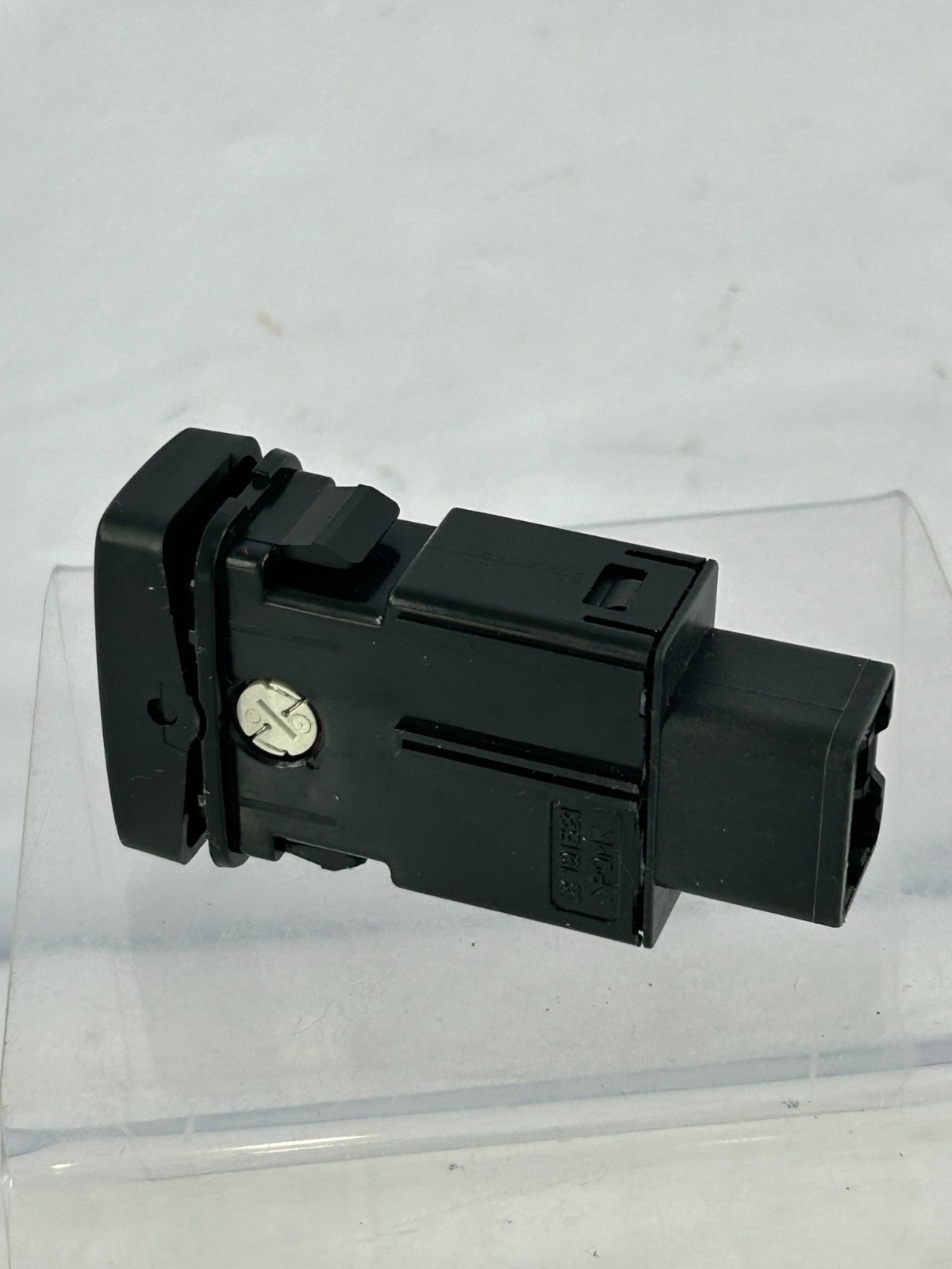 1998-2007 Toyota Land Cruiser Left Power Rear Vent Window Switch OEM 84835-60020