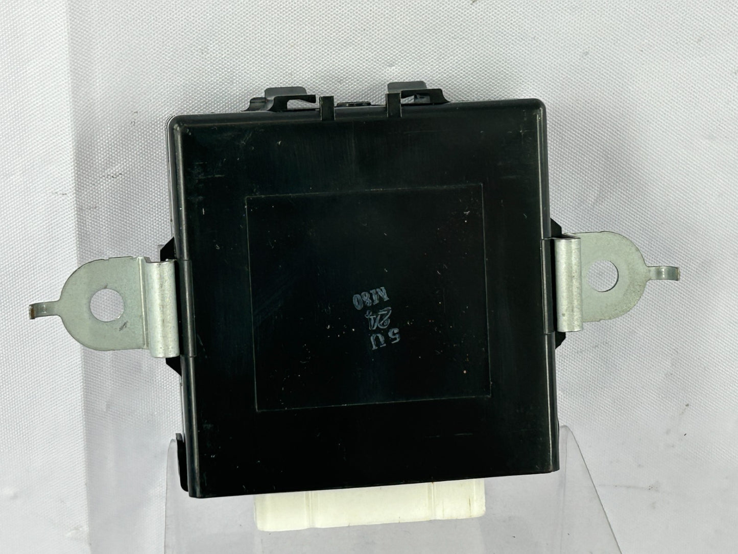 1998-2007 Toyota Land Cruiser Motor Antenna Relay Control Module OEM 85914-60070