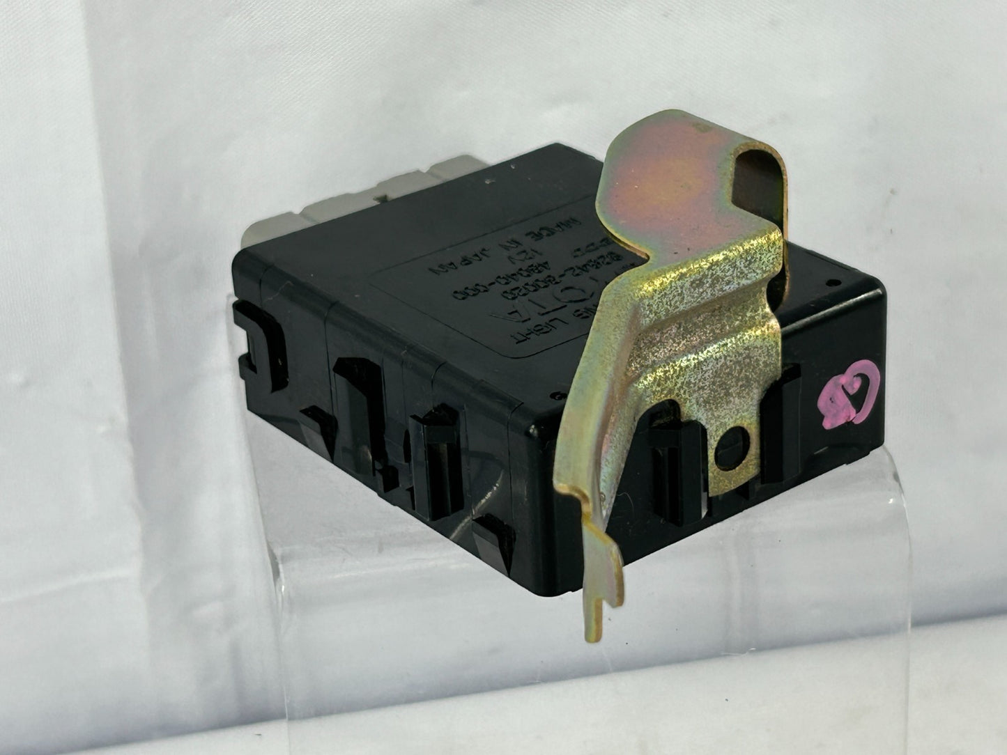 1998-2002 Toyota Land Cruiser Running Light Relay Control Module OEM 82642-30020