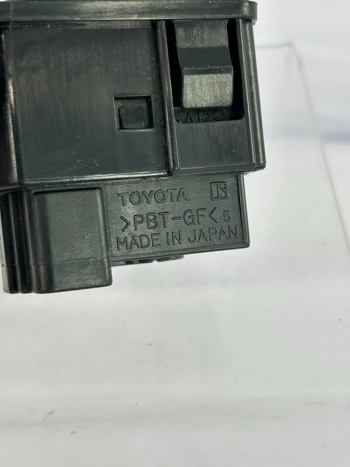 1998-2007 Toyota Land Cruiser Outer Power Mirror Control Switch OEM 84870-60030