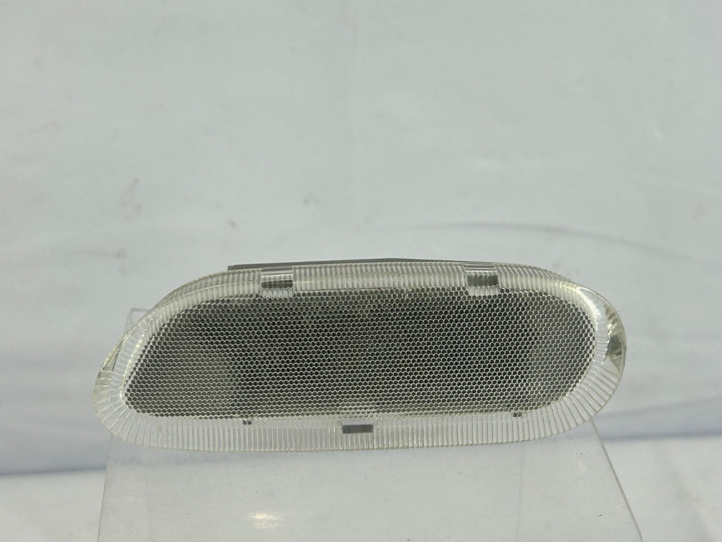 1998-2007 Toyota Land Cruiser Front Right Courtesy Lamp Light OEM 81230-33010