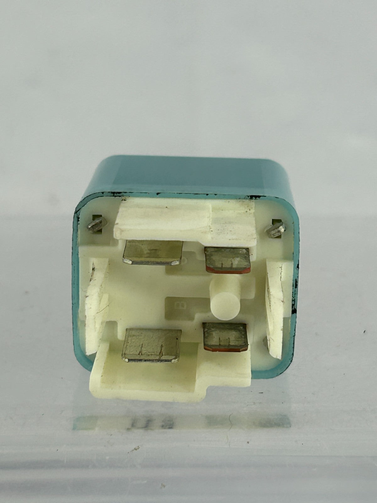 1998-2003 Toyota Land Cruiser Lamp Light Control Relay Unit OEM 85916-30060