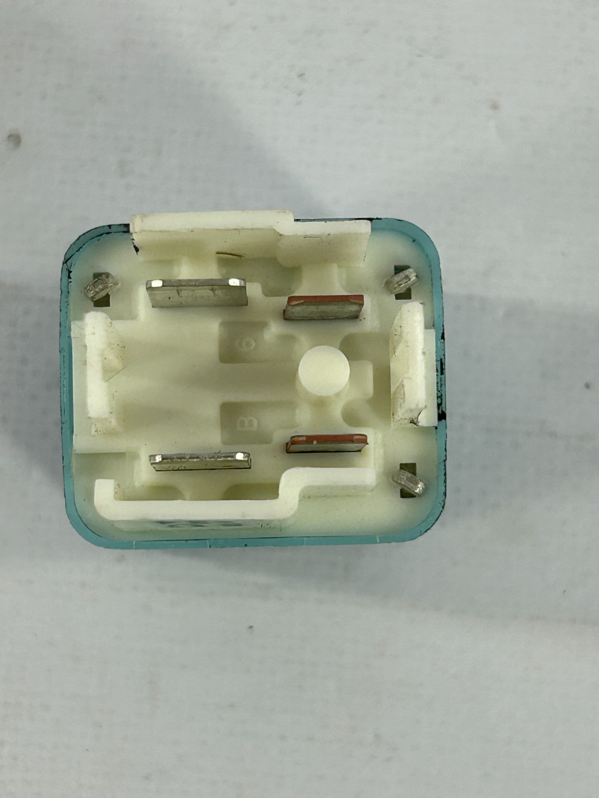 1998-2003 Toyota Land Cruiser Lamp Light Control Relay Unit OEM 85916-30060