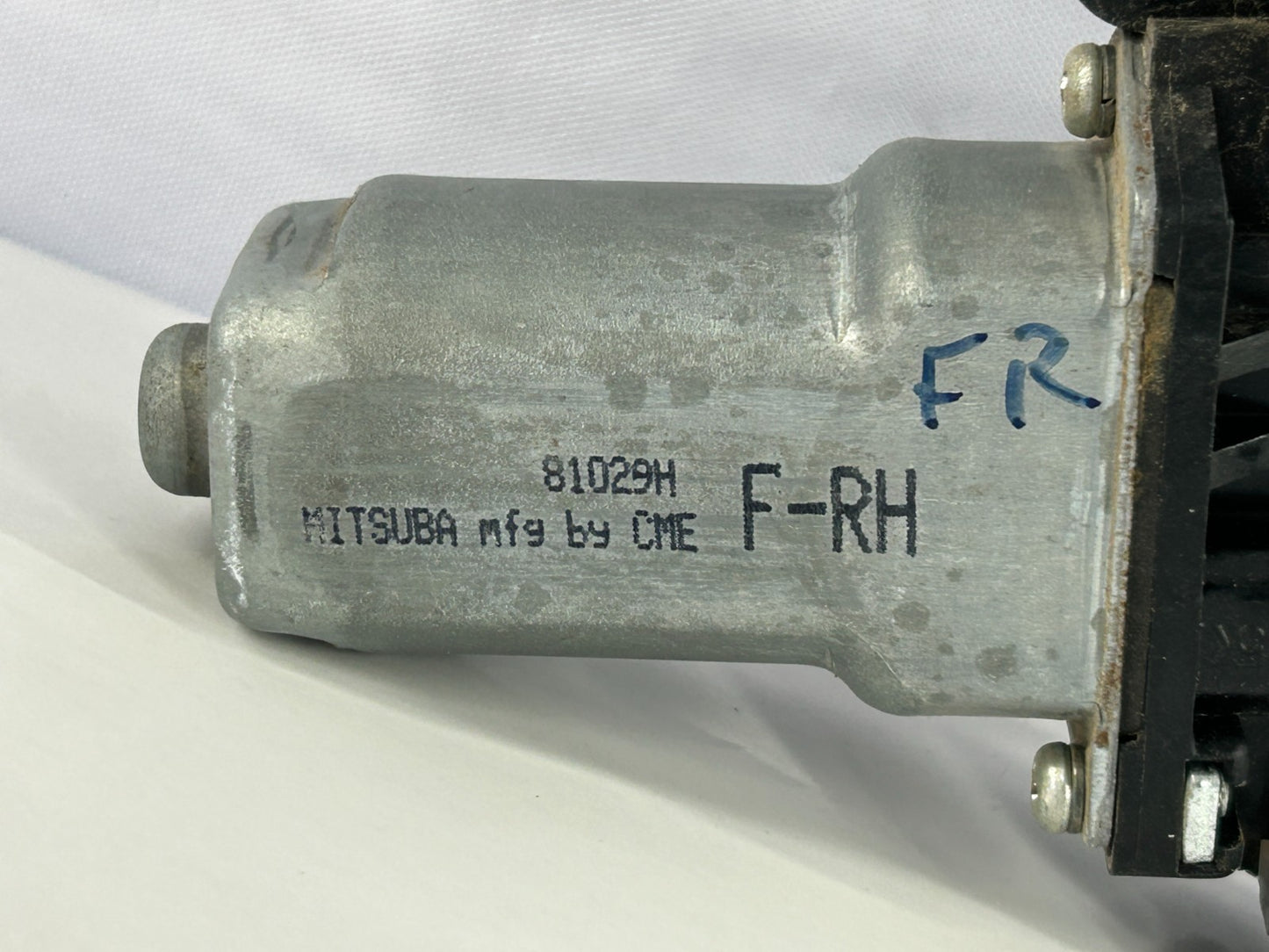2005-2009 Subaru Legacy Outback Front Right Side Window Motor OEM 61188AG00A