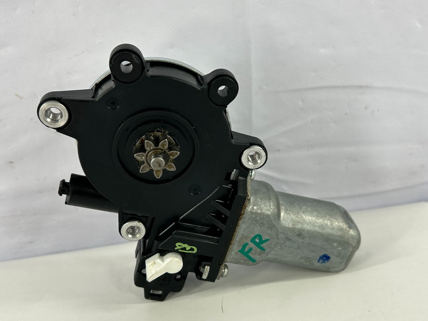 2005-2009 Subaru Legacy Outback Front Right Side Window Motor OEM 61188AG00A