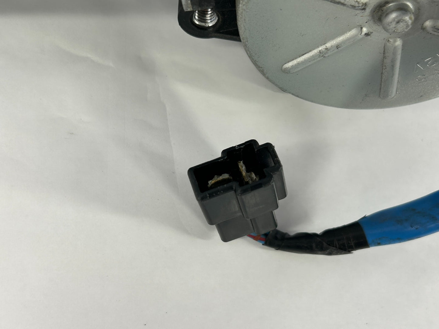 2002-2004 Subaru Impreza Front Left Door Power Window Motor OEM 61188FE010