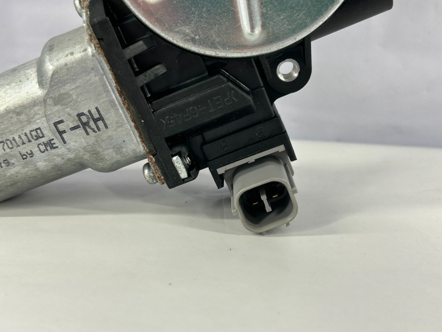 2005-2009 Subaru Outback Front Right Side Power Window Motor OEM 61188AG00A