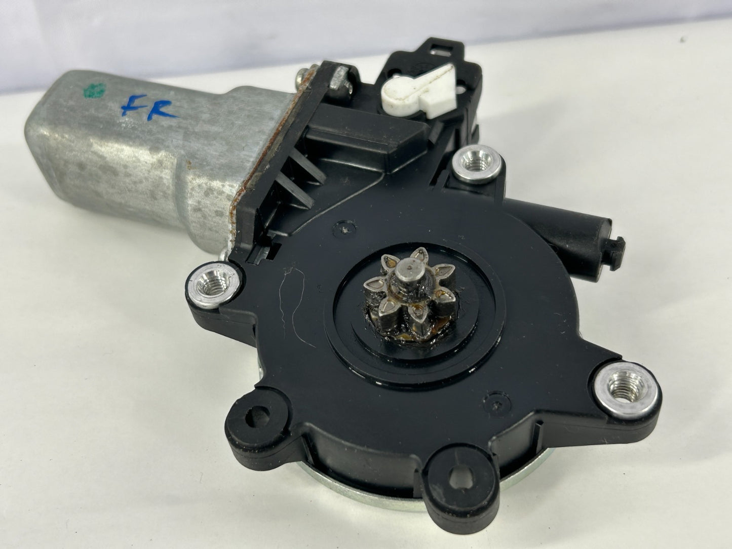 2005-2009 Subaru Outback Front Right Side Power Window Motor OEM 61188AG00A