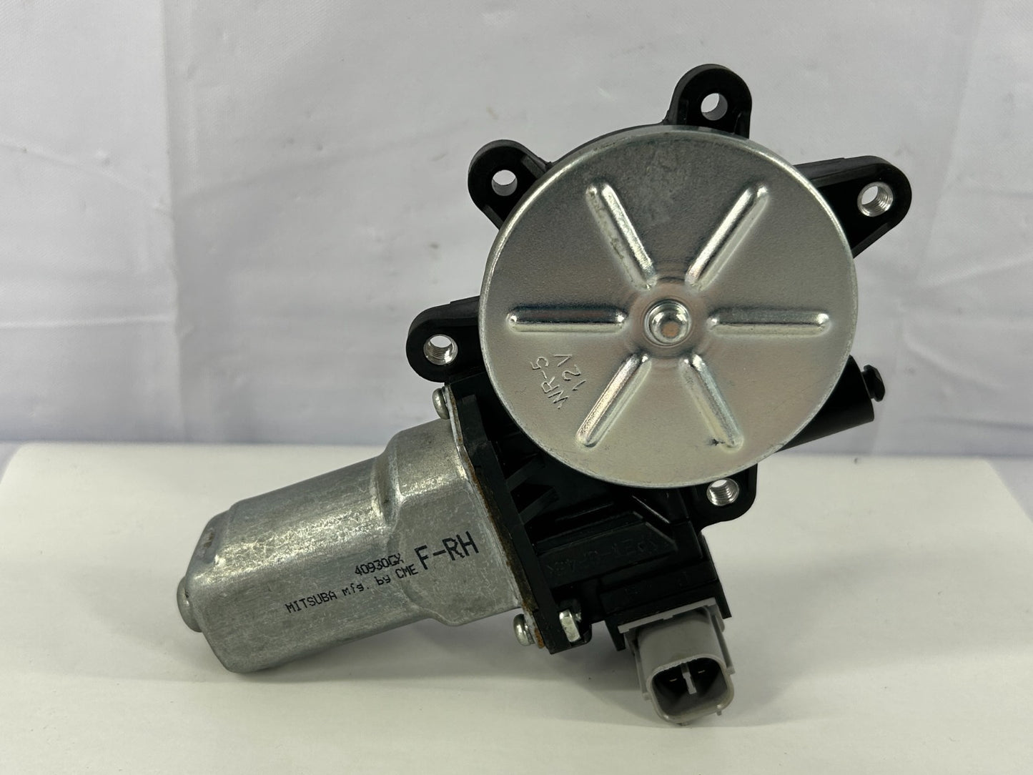 2005-2009 Subaru Outback Front Right Side Power Window Motor OEM 61188AG00A