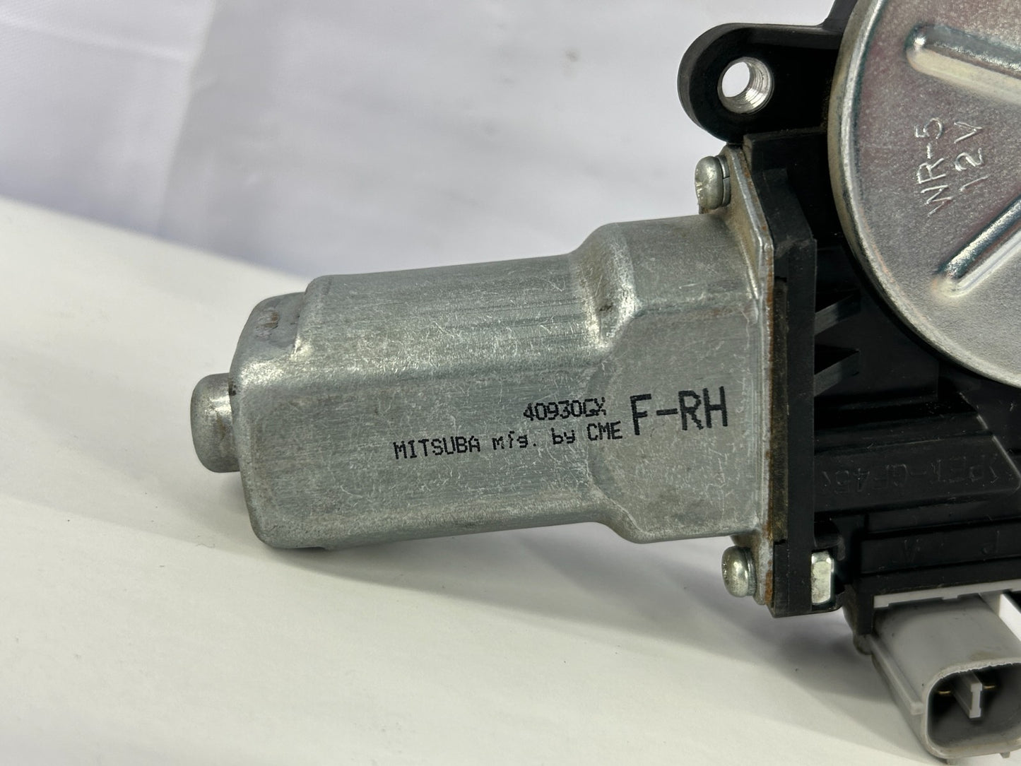 2005-2009 Subaru Outback Front Right Side Power Window Motor OEM 61188AG00A