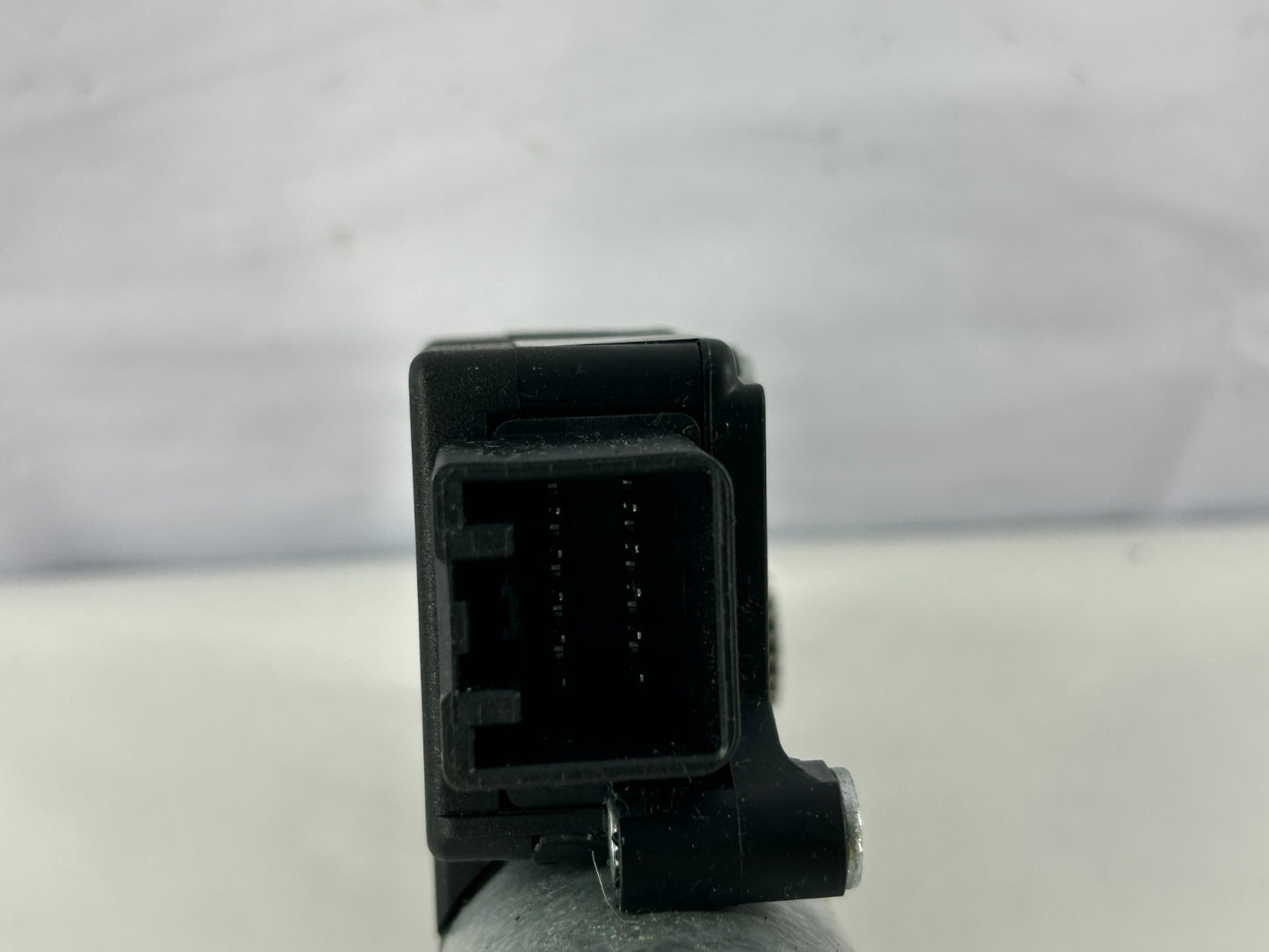 2005-2009 Subaru Legacy SEDAN Sunroof Moonroof Sliding Motor OEM 65450AG01A