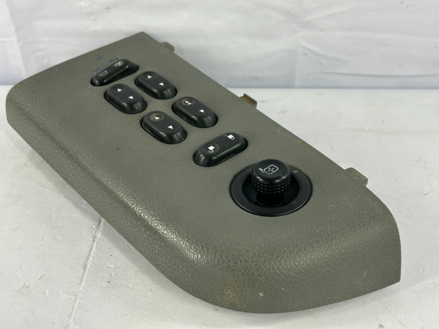 04-08 Ford F-150 Front Left Driver Side Window Switch Bezel OEM 5L1Z-14529-AA
