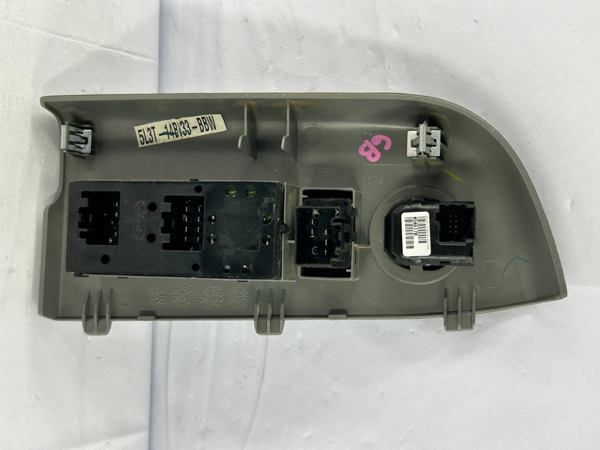 04-08 Ford F-150 Front Left Driver Side Window Switch Bezel OEM 5L1Z-14529-AA