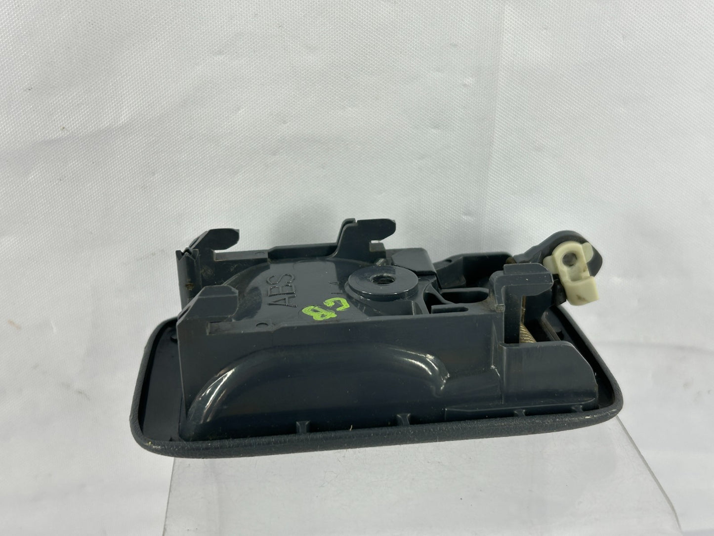 96-02 Toyota 4Runner Front Left Inner Door Handle Pull Gray OEM 69206-10070-B1