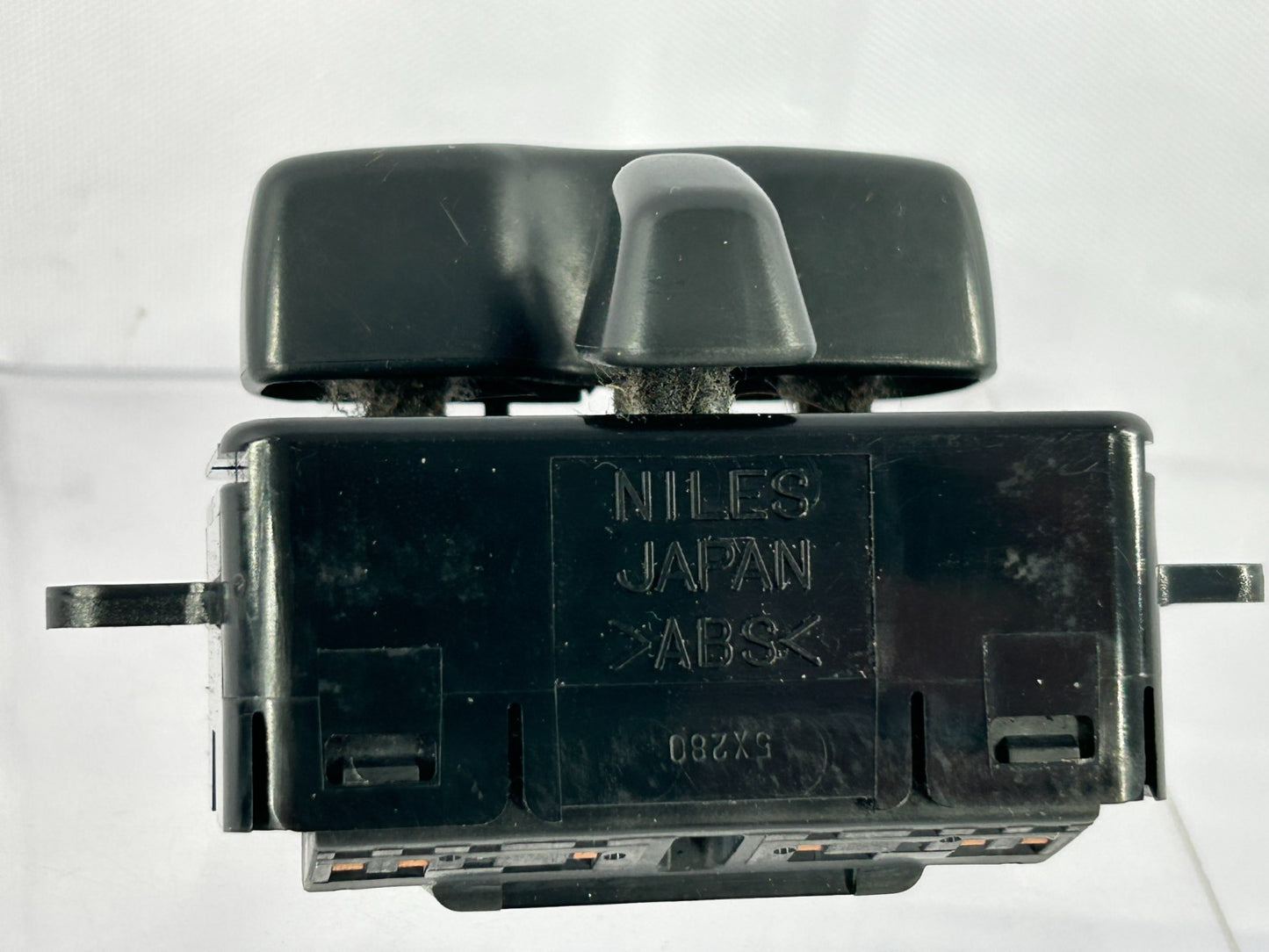 05-09 Subaru Front Left Driver Seat Power Adjust Control Switch OEM 64176AE10A