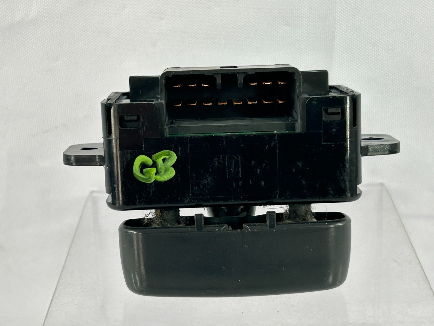 05-09 Subaru Front Left Driver Seat Power Adjust Control Switch OEM 64176AE10A