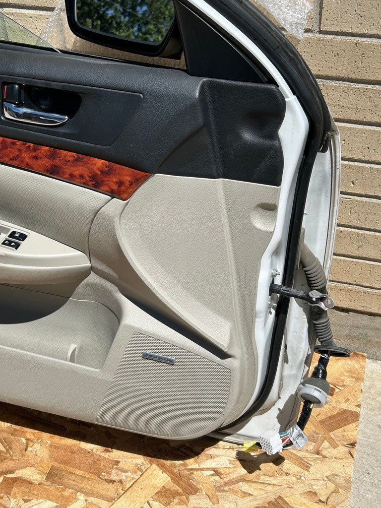 2010-2014 Subaru Outback Left Front Door Shell Complete Satin White Pearl 37J