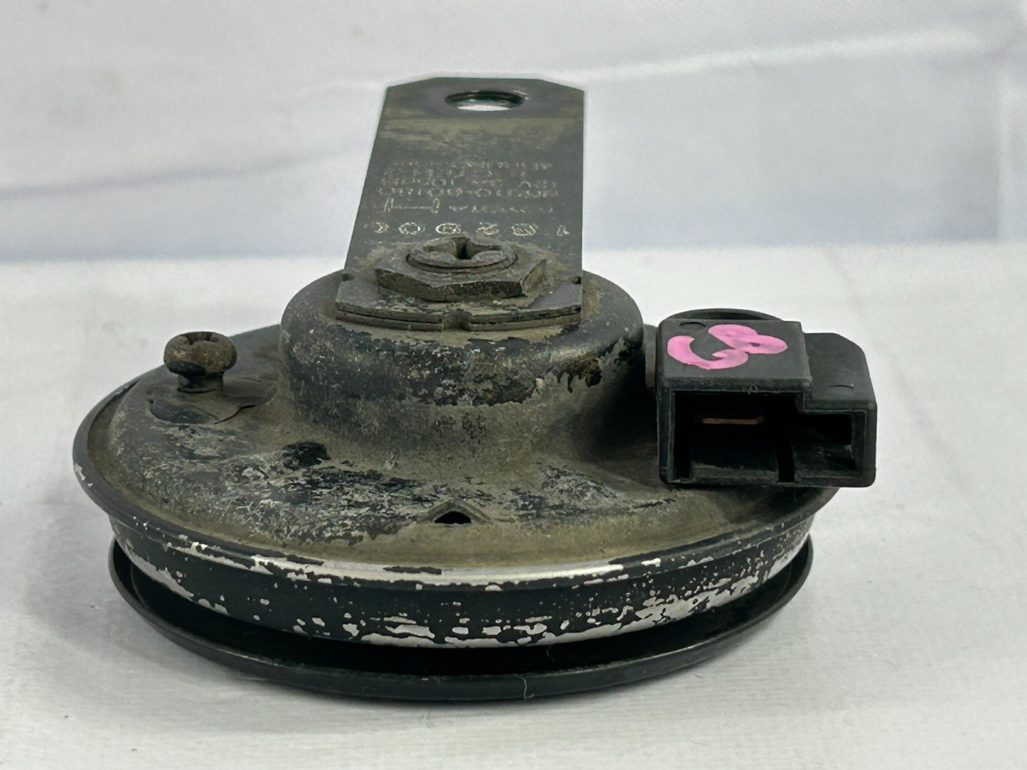 1997-2001 Toyota 4Runner High Pitch Note Tone Horn OEM 86510-60180