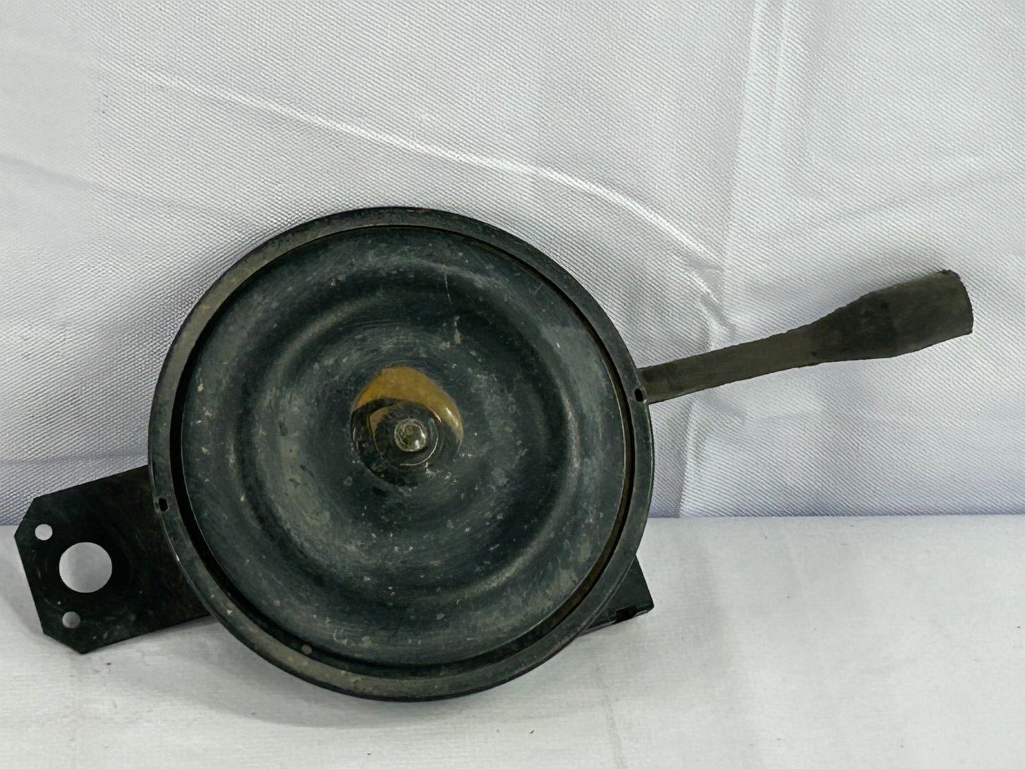 1991-1998 Toyota 4Runner Low Pitch Note Tone Horn OEM 86520-35050