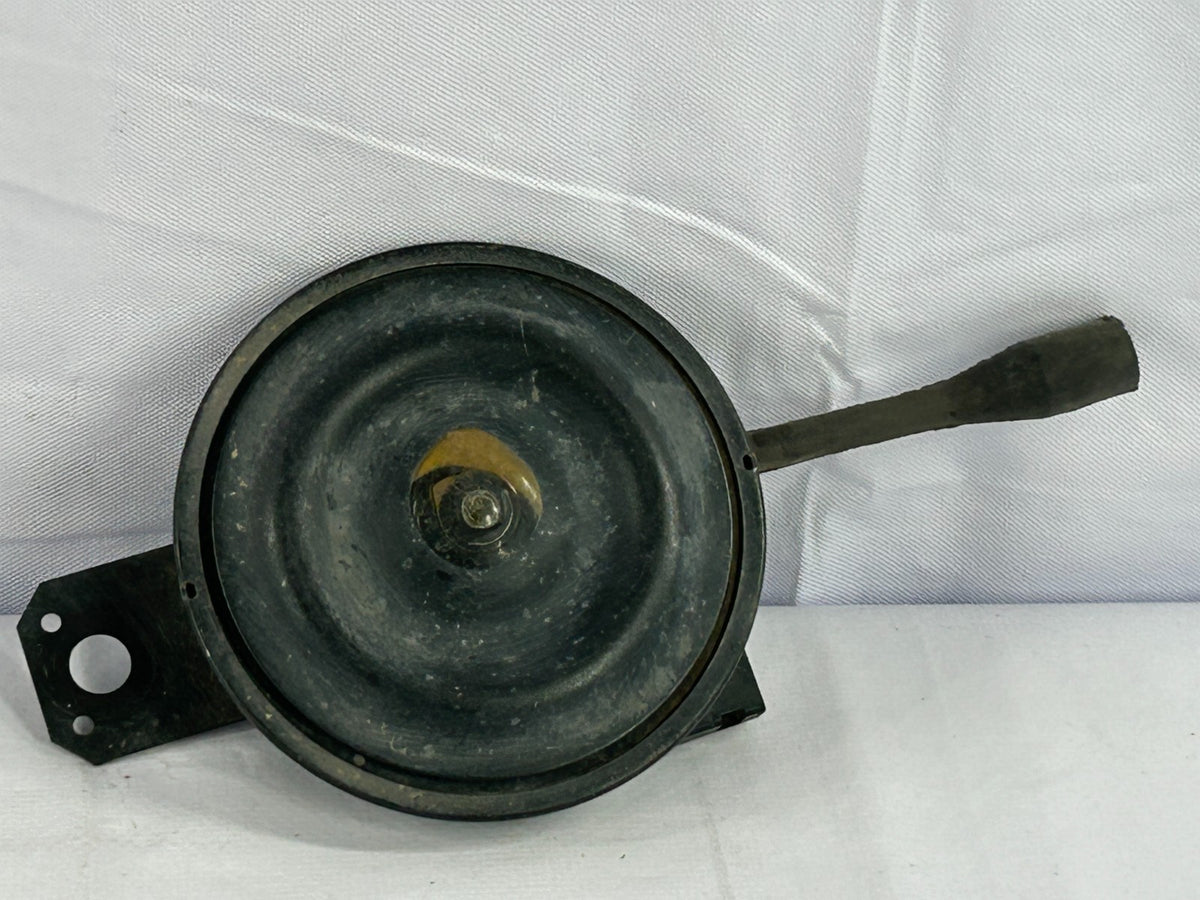 1991-1998 Toyota 4Runner Low Pitch Note Tone Horn OEM 86520-35050
