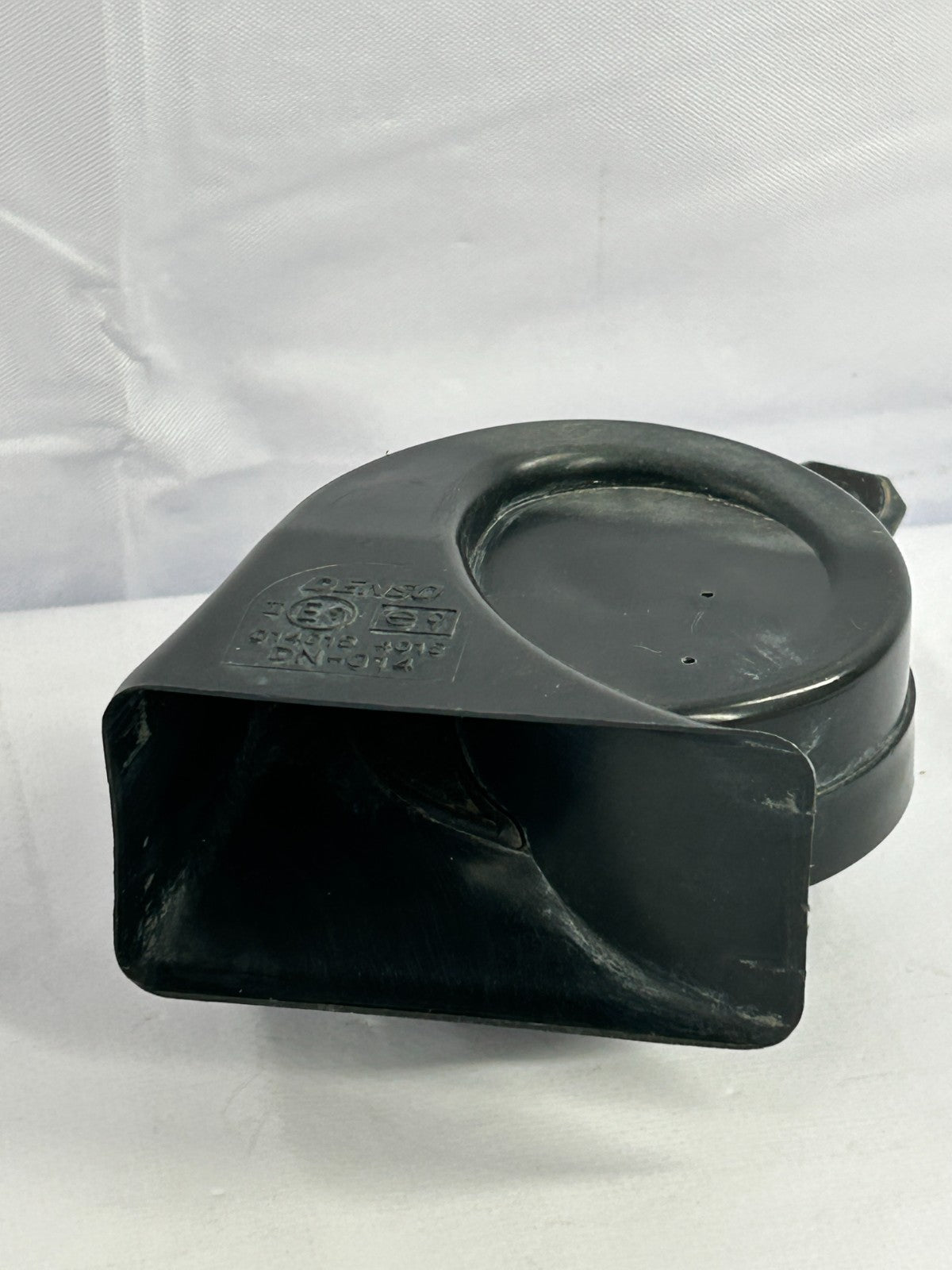 2001-2005 Toyota Sequoia High Pitch Note Tone Horn Assembly OEM 86510-0C020
