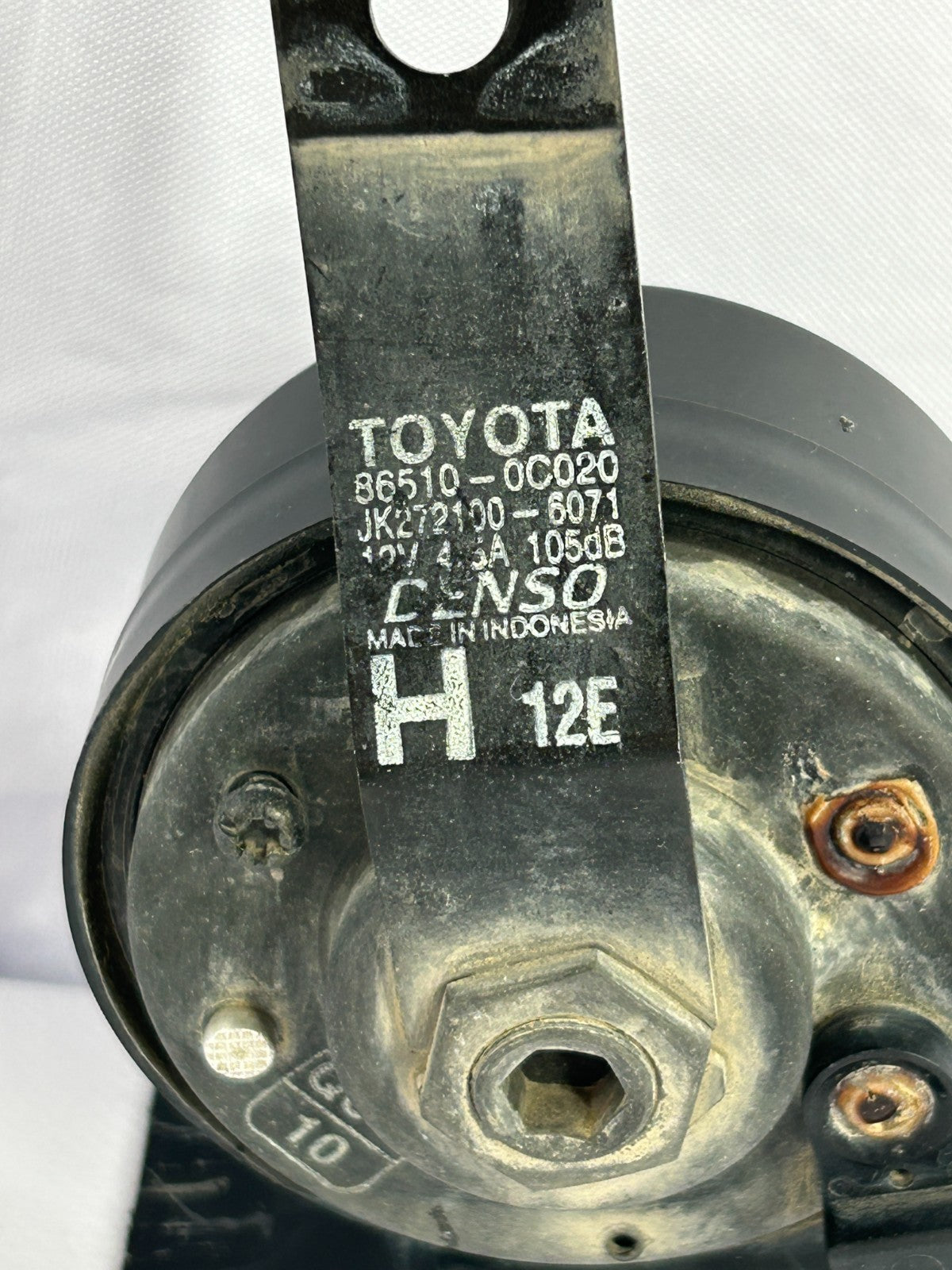 2001-2005 Toyota Sequoia High Pitch Note Tone Horn Assembly OEM 86510-0C020