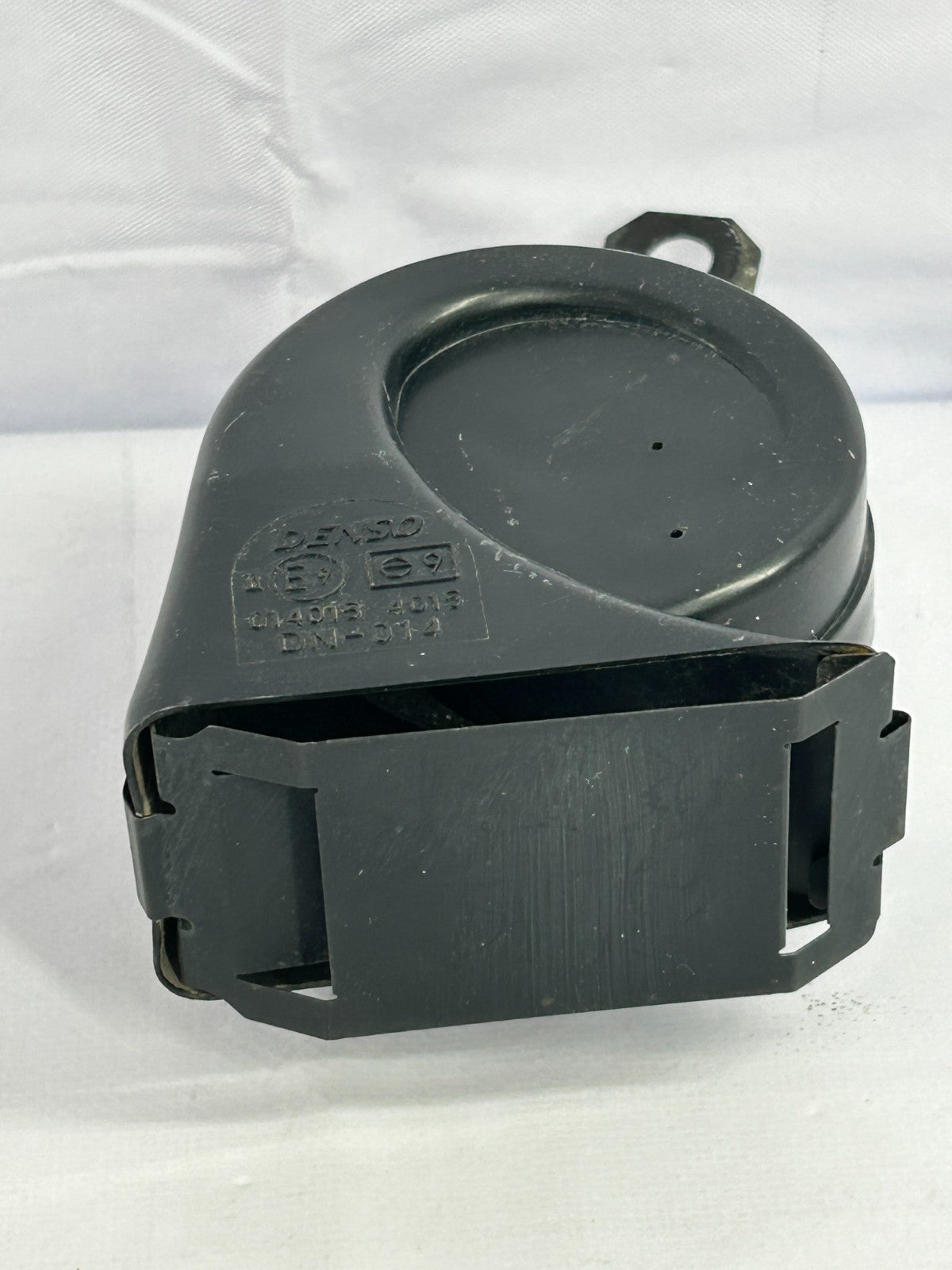 2001-2005 Toyota Sequoia High Pitch Note Horn Assembly OEM 86510-0C020