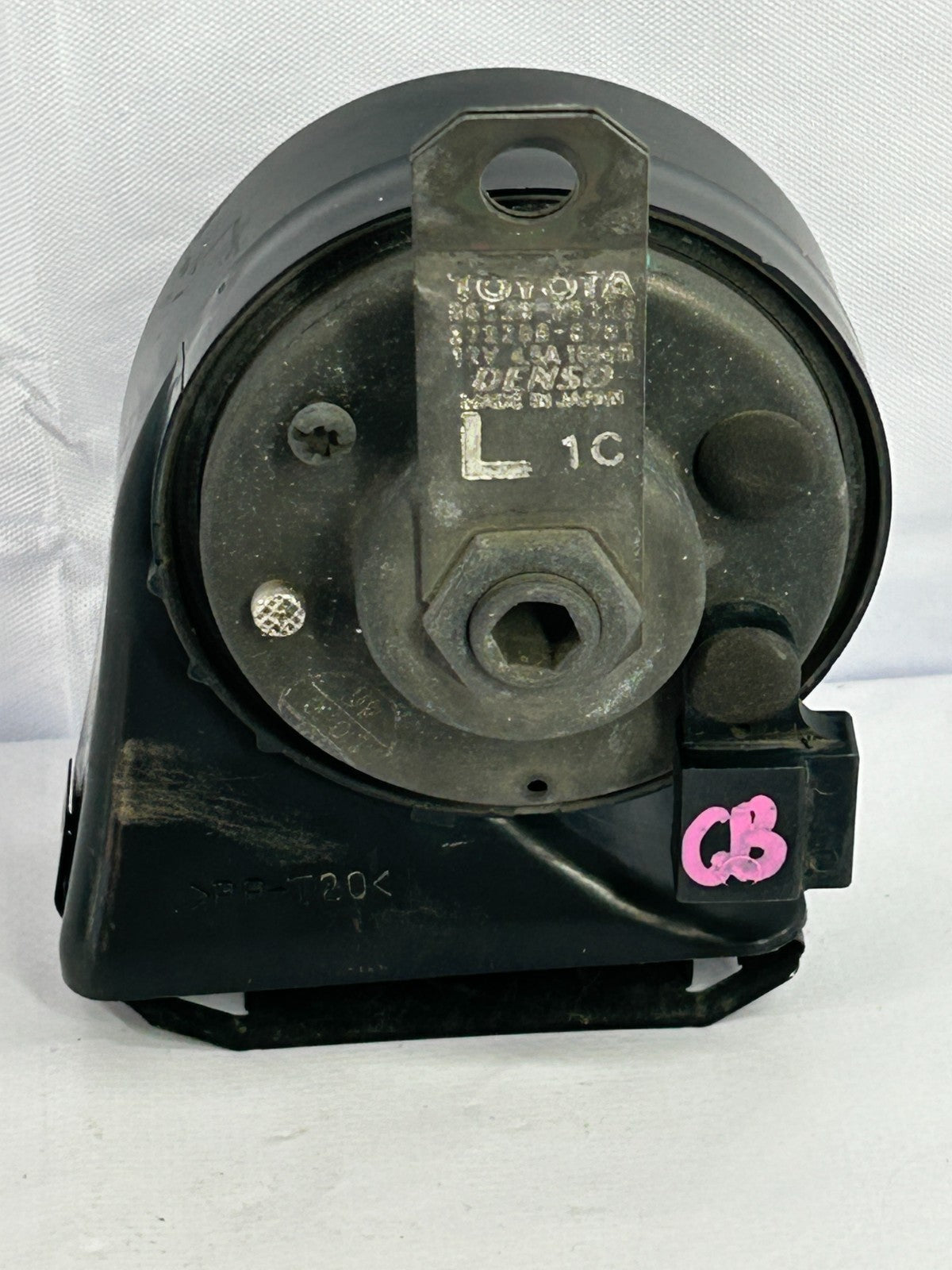 2000-2002 Toyota 4Runner Low Pitch Note Horn Assembly OEM 86520-35130