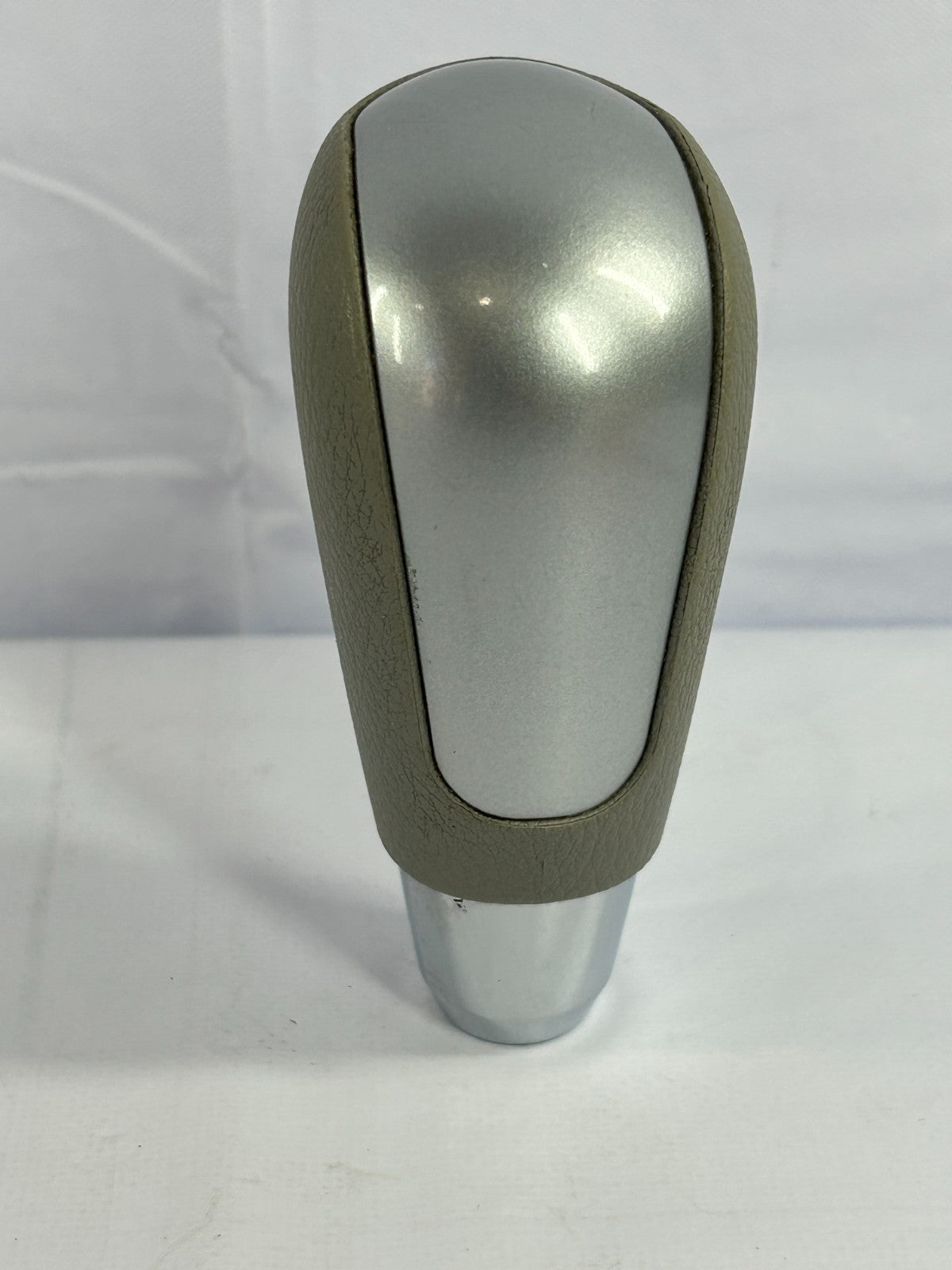 2009-2013 Subaru Forester Center Gear Shiffter Shift Knob Gray OEM 35160SC010