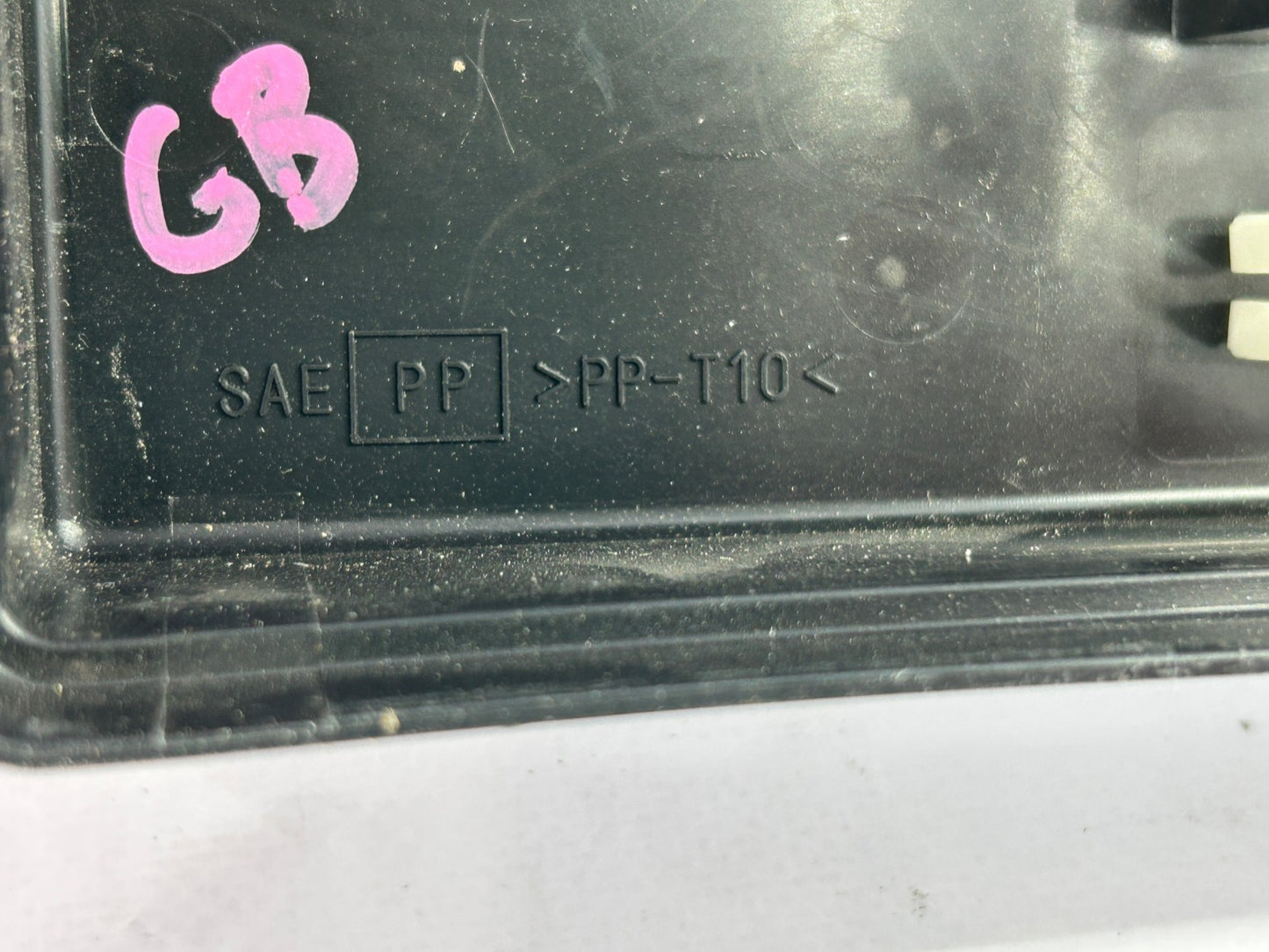1996-1999 Toyota 4Runner Engine Fuse Relay Box Top Cover Lid OEM 82661-35580
