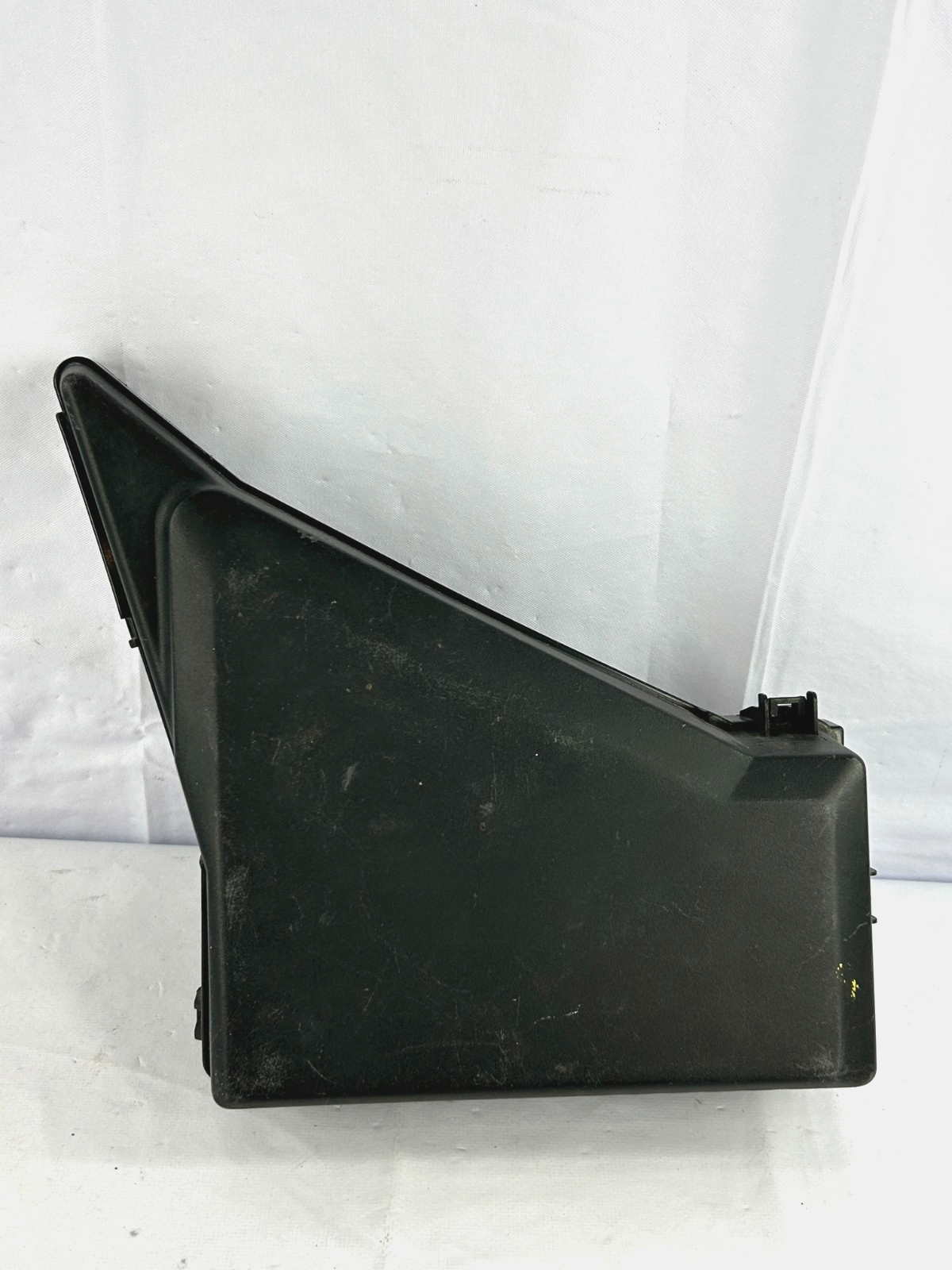 2005-2009 Subaru Outback Engine Fuse Relay Box Top Cover Lid OEM 82243AG00A
