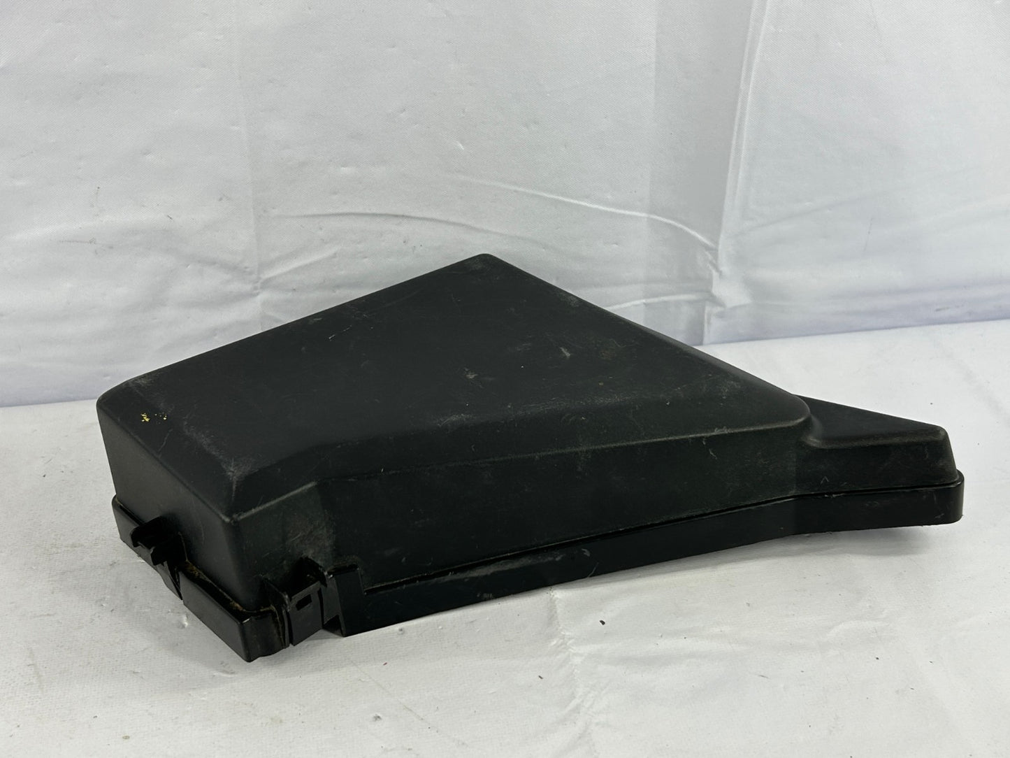 2005-2009 Subaru Outback Engine Fuse Relay Box Top Cover Lid OEM 82243AG00A