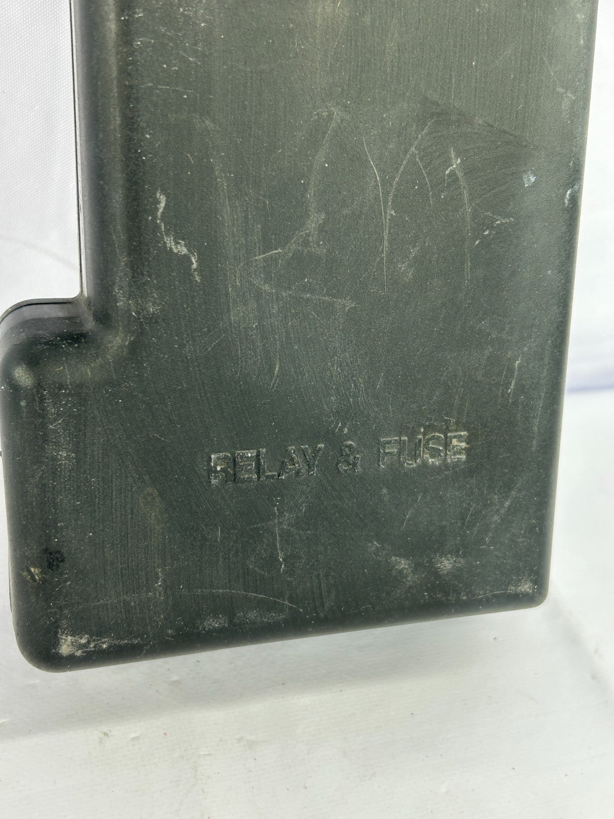 1999-2003 Lexus RX300 Under Hood Fuse Relay Box Top Cover Lid OEM 82672-48010