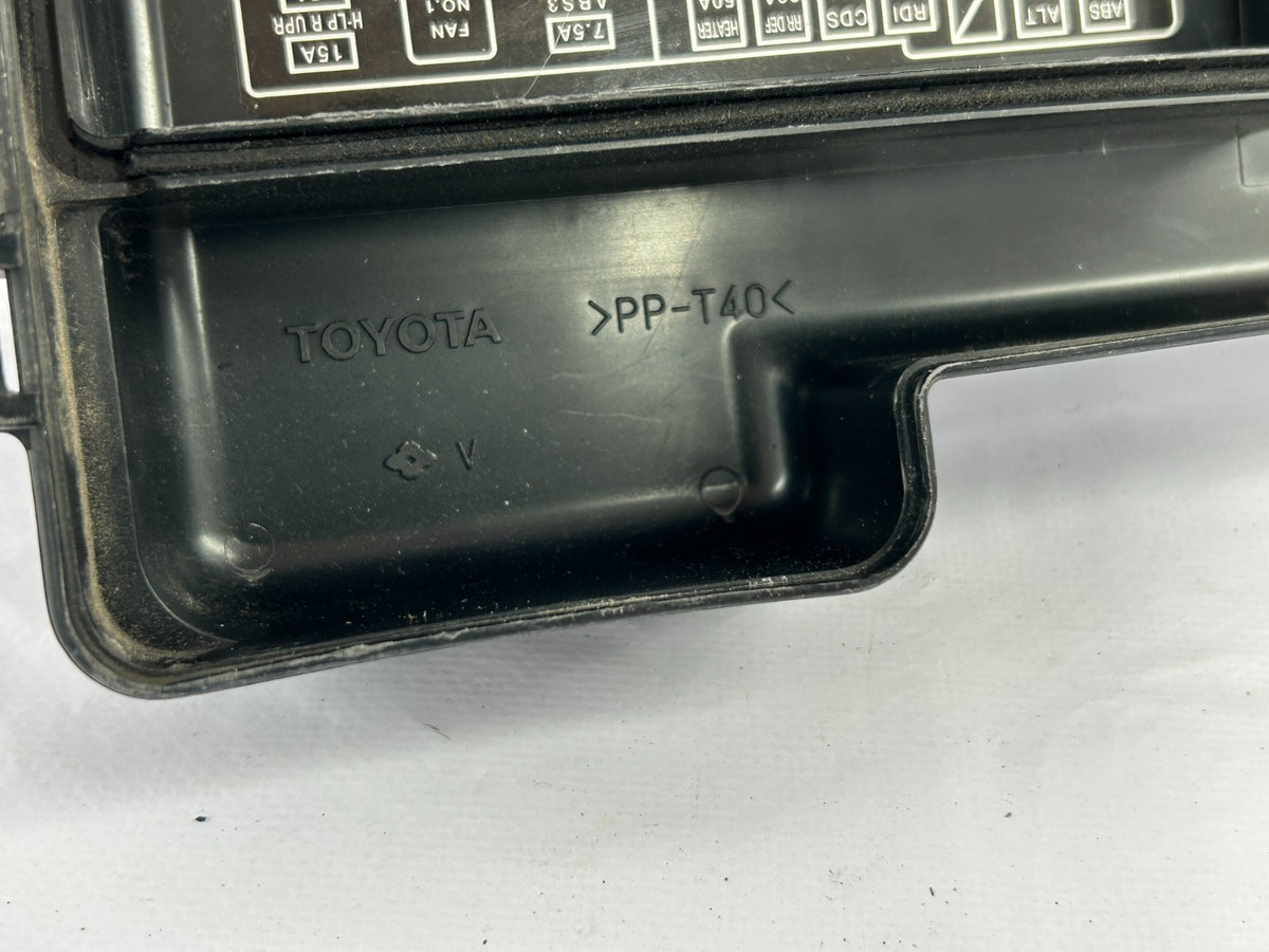 1999-2003 Lexus RX300 Under Hood Fuse Relay Box Top Cover Lid OEM 82672-48010