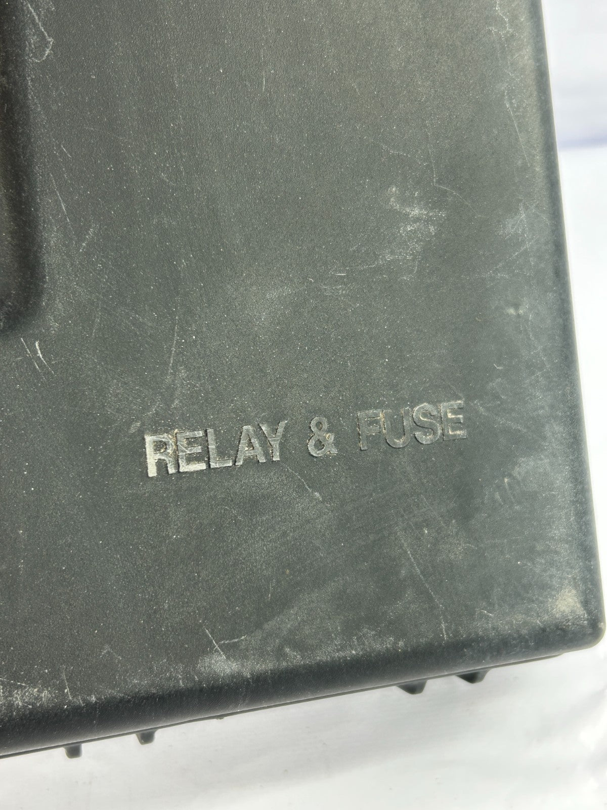 1999-2003 Lexus RX300 Engine Fuse Relay Box Top Cover Lid OEM 82672-48010