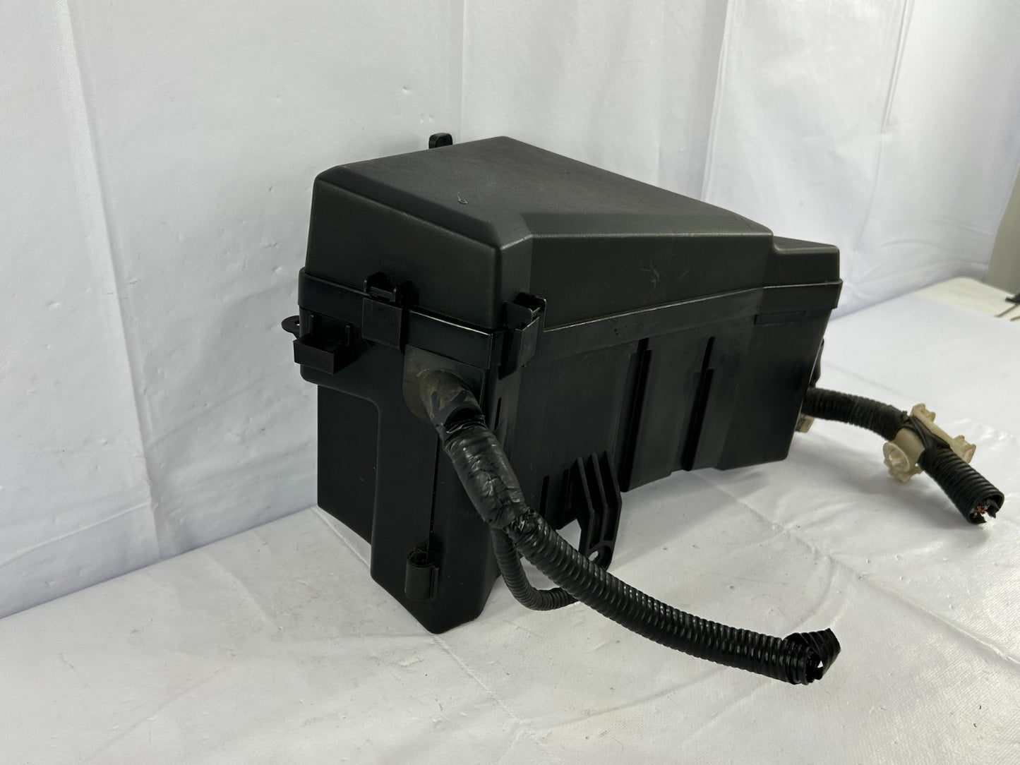 2007-2008 Subaru Outback Engine Fuse Relay Junction Box Panel OEM 82290AG00B