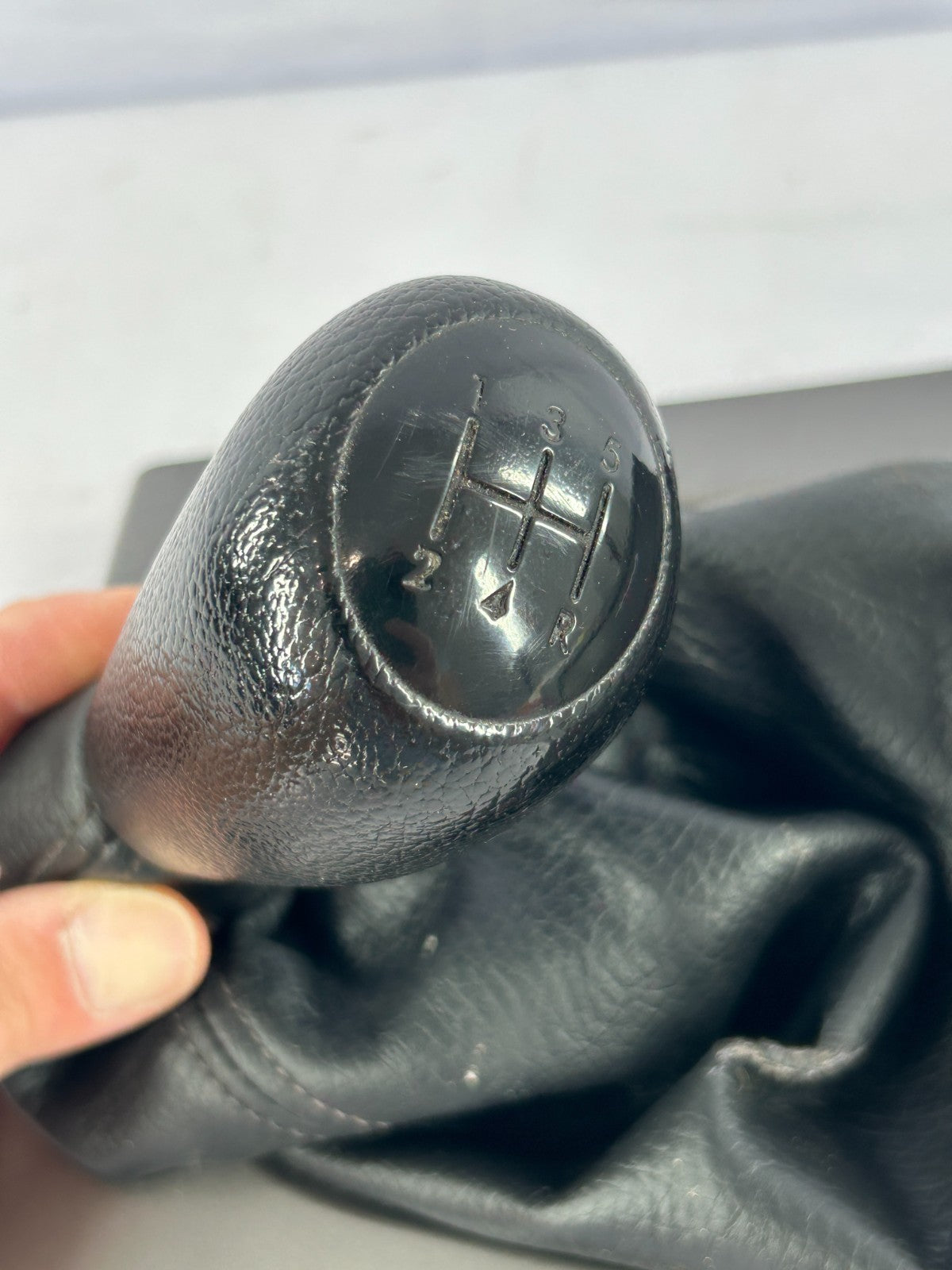 05-09 Subaru Outback Center Console Manual Gear Shift Assembly OEM 35016AG020