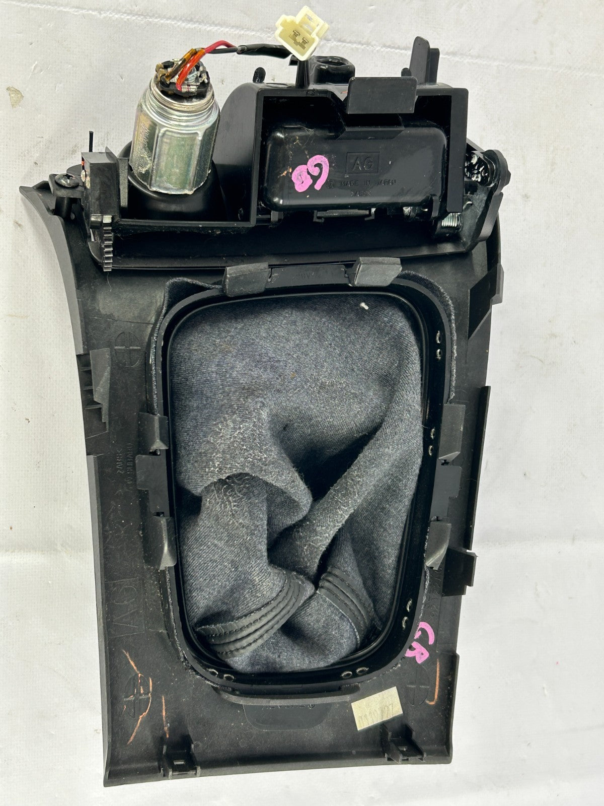 05-09 Subaru Outback Center Console Manual Gear Shift Assembly OEM 35016AG020