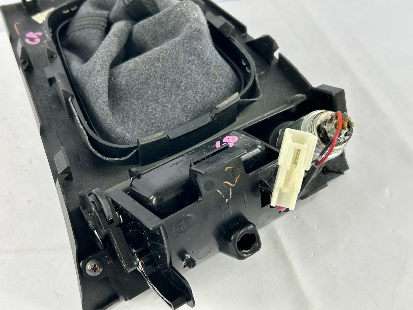 05-09 Subaru Outback Center Console Manual Gear Shift Assembly OEM 35016AG020