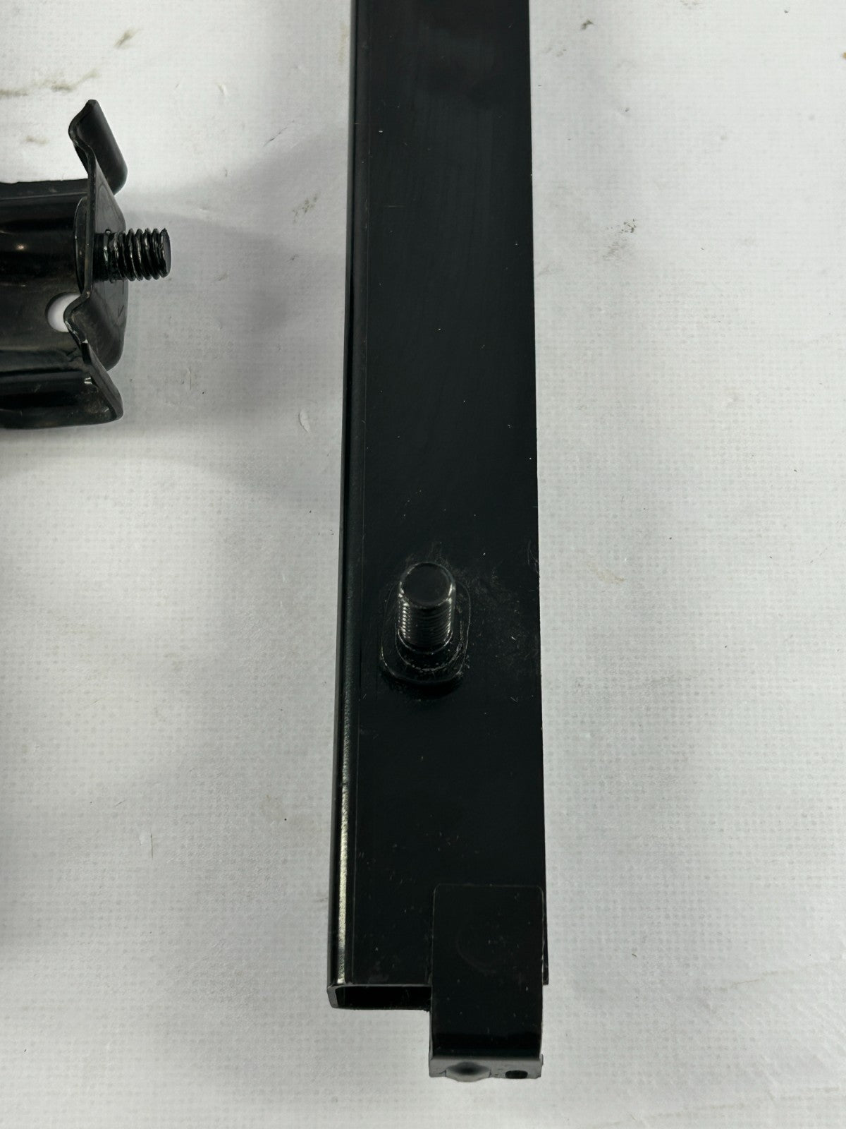 05-09 Subaru Outback Front Right Door Window Sash Track Set of 2 OEM 61240AG100