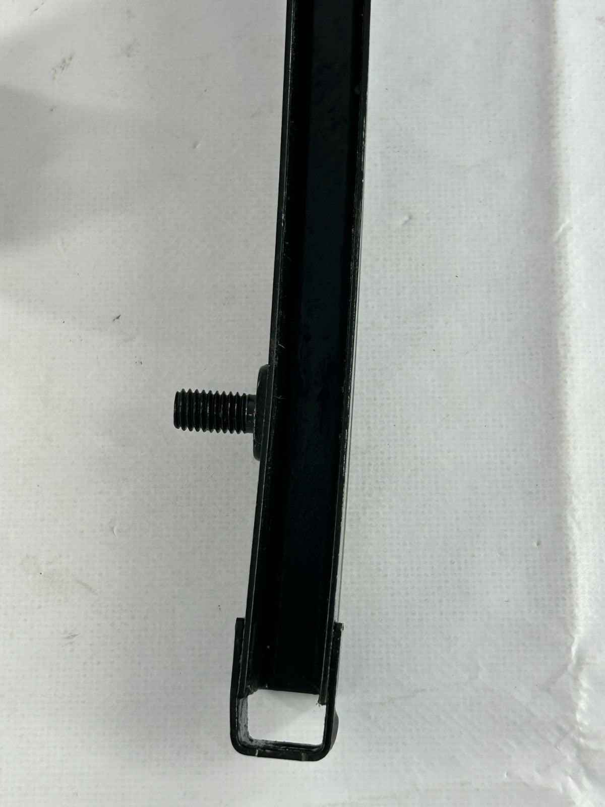 05-09 Subaru Outback Front Right Door Window Sash Track Set of 2 OEM 61240AG100