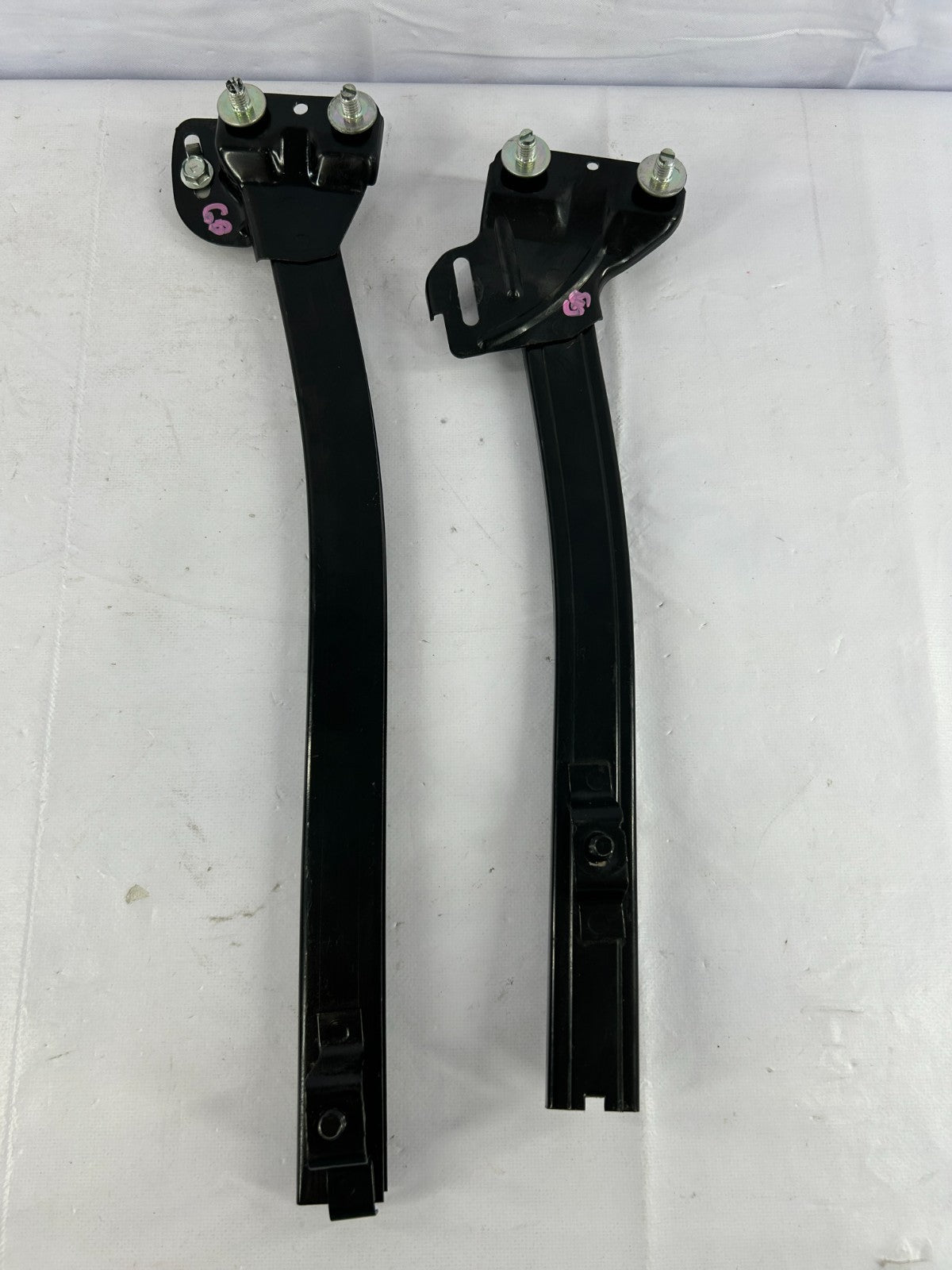 05-09 Subaru Outback Rear Right Door Window Sash Track Set of 2 OEM 62240AG120