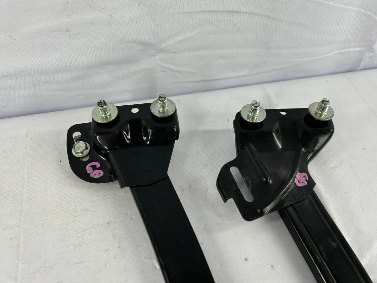 05-09 Subaru Outback Rear Right Door Window Sash Track Set of 2 OEM 62240AG120