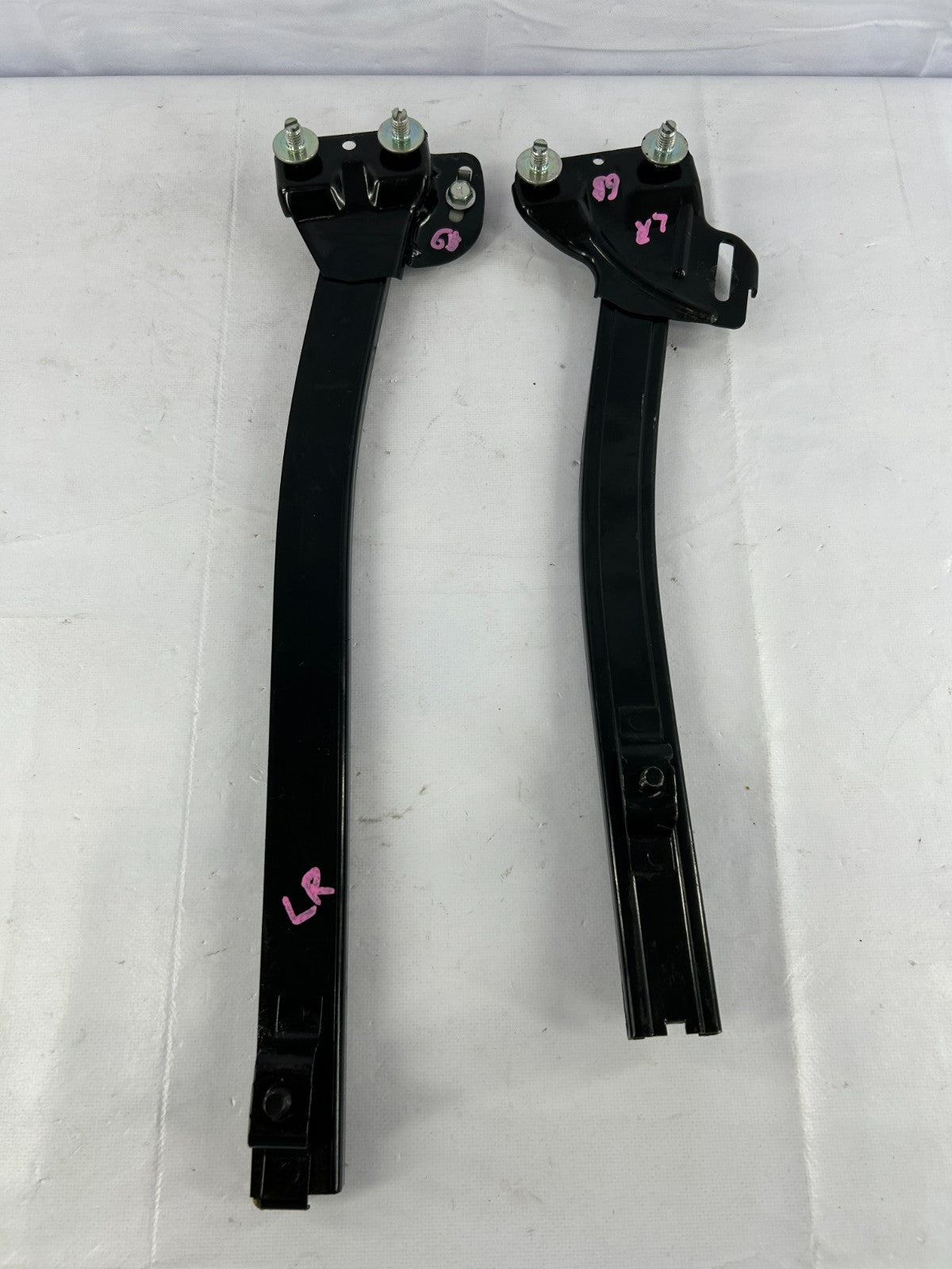 05-09 Subaru Outback Rear Left Door Window Guide Track Set of 2 OEM 62240AG130