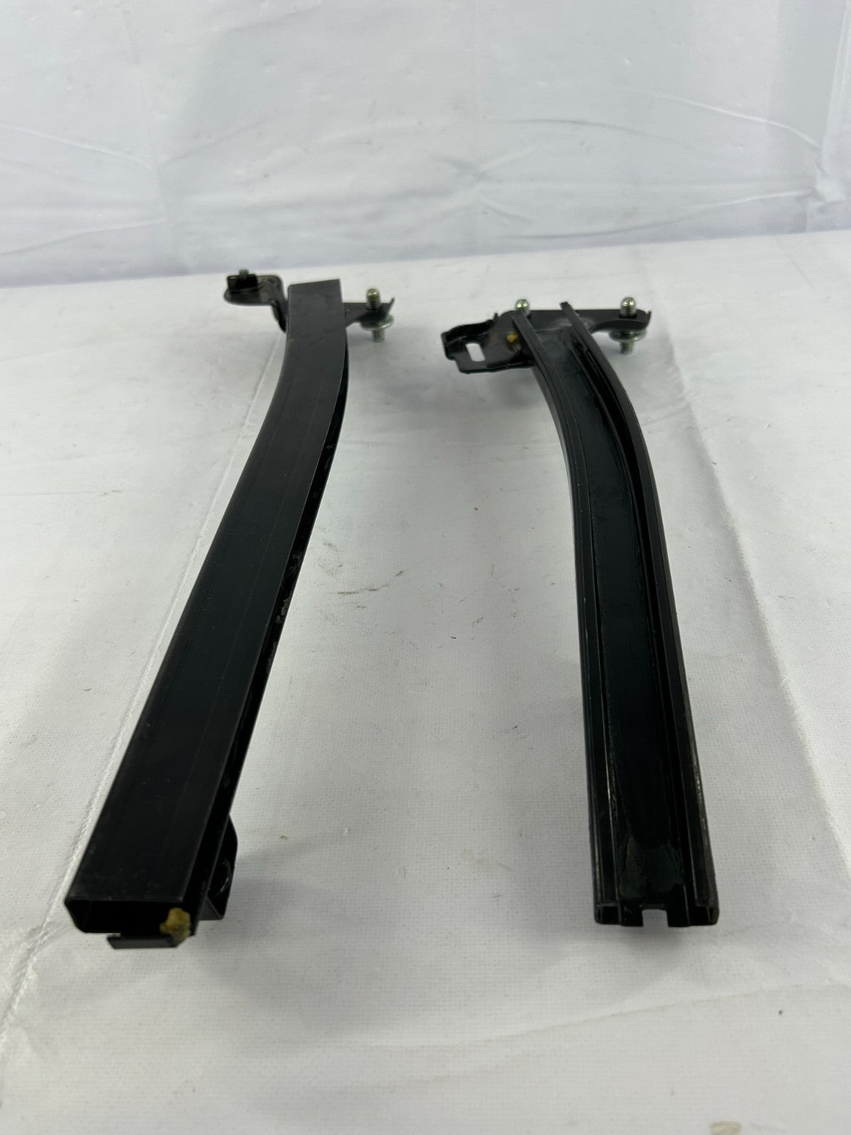 05-09 Subaru Outback Rear Left Door Window Guide Track Set of 2 OEM 62240AG130