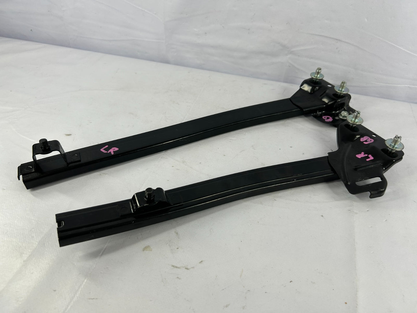 05-09 Subaru Outback Rear Left Door Window Guide Track Set of 2 OEM 62240AG130