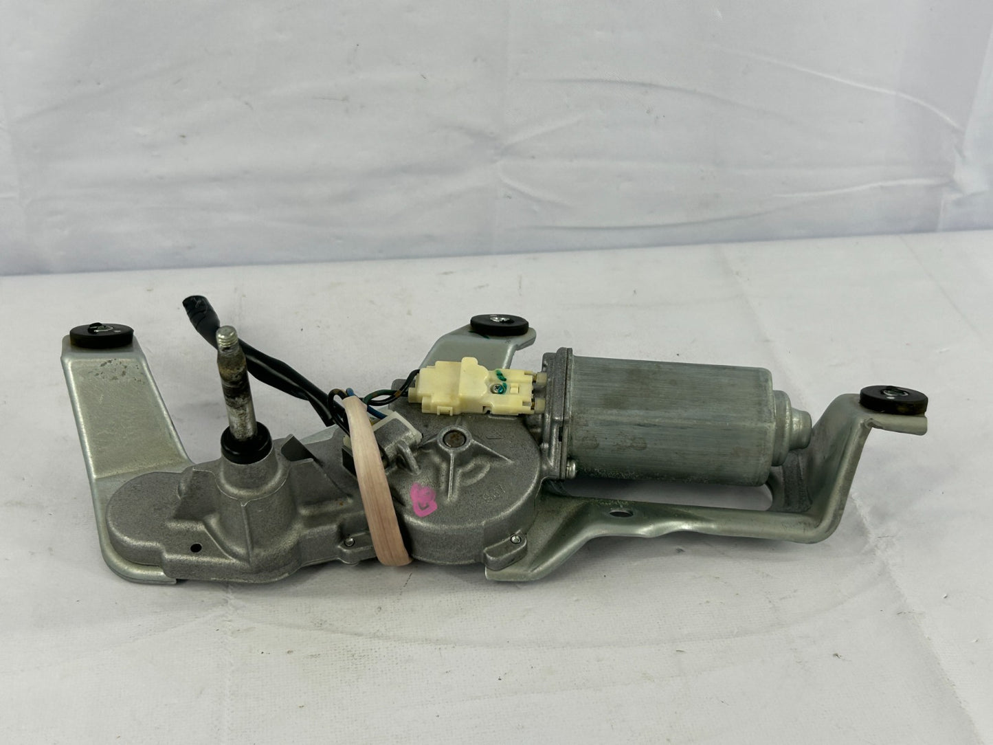 2005-2009 Subaru Outback Rear Windshield Wiper Motor Assembly OEM 86510AG15B
