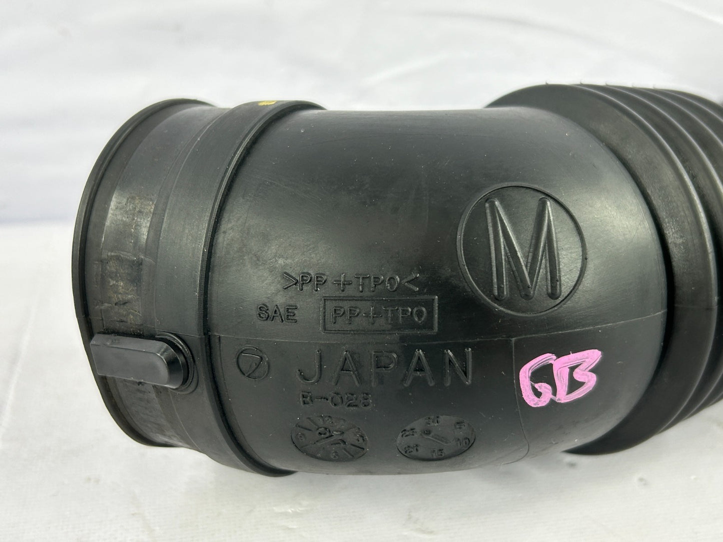 2005-2009 Subaru Outback Air Intake Duct Hose Pipe with Resonator OEM 14457AA45A