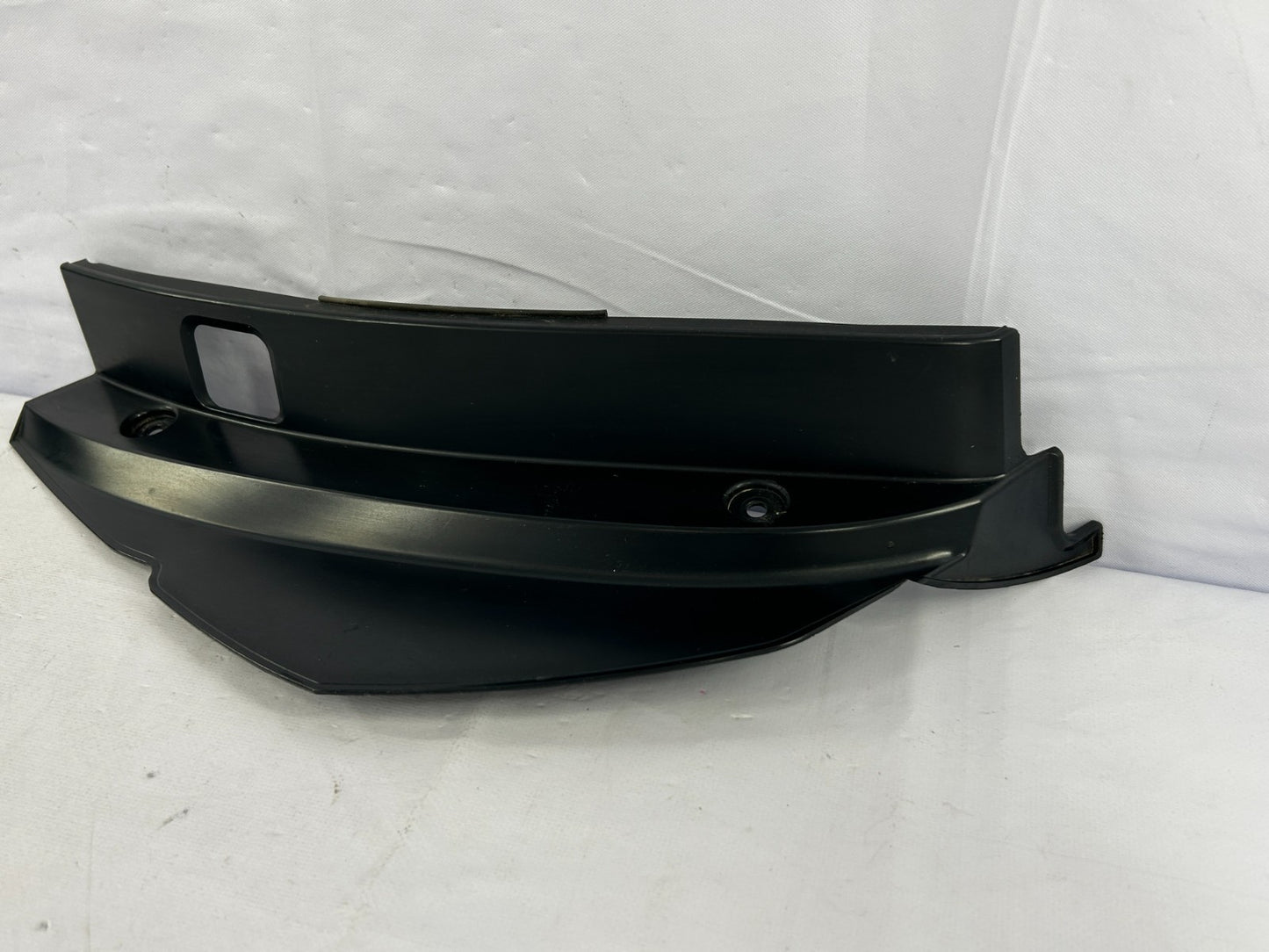 2005-2009 Subaru Outback Rear Right Tail Light Lamp Cover Trim OEM 84953AG08B