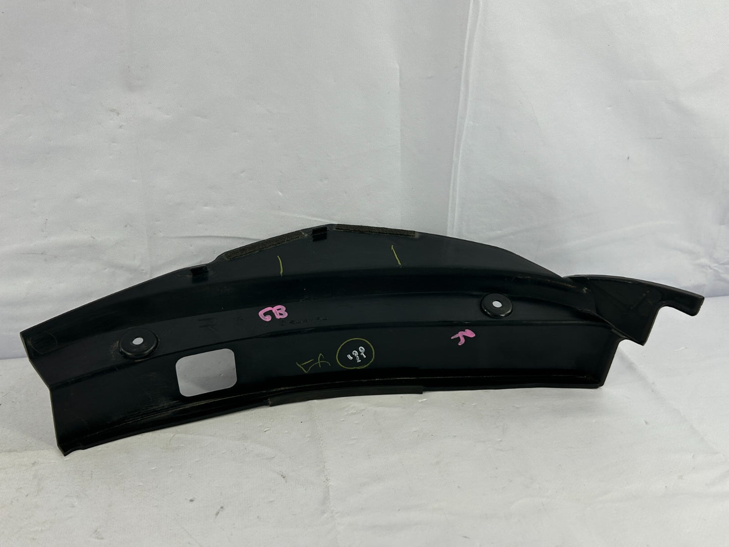 2005-2009 Subaru Outback Rear Right Tail Light Lamp Cover Trim OEM 84953AG08B